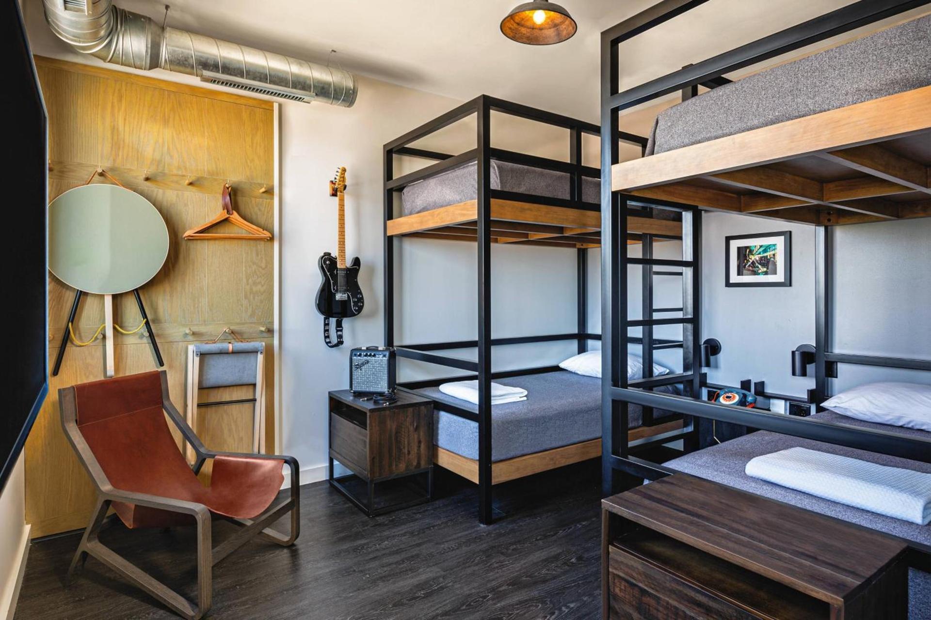 MOXY Minneapolis Uptown photo 6