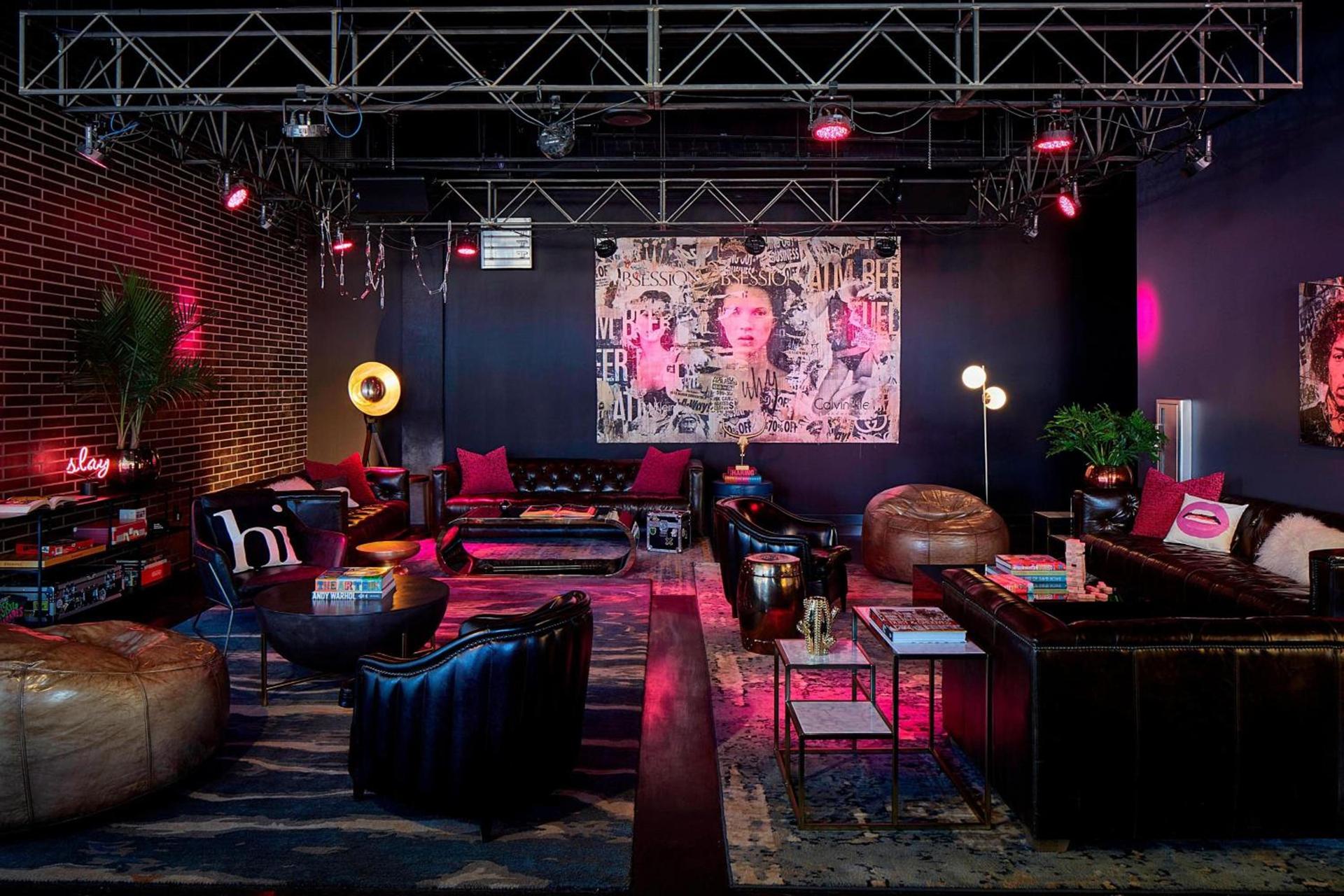 MOXY Minneapolis Uptown photo 18