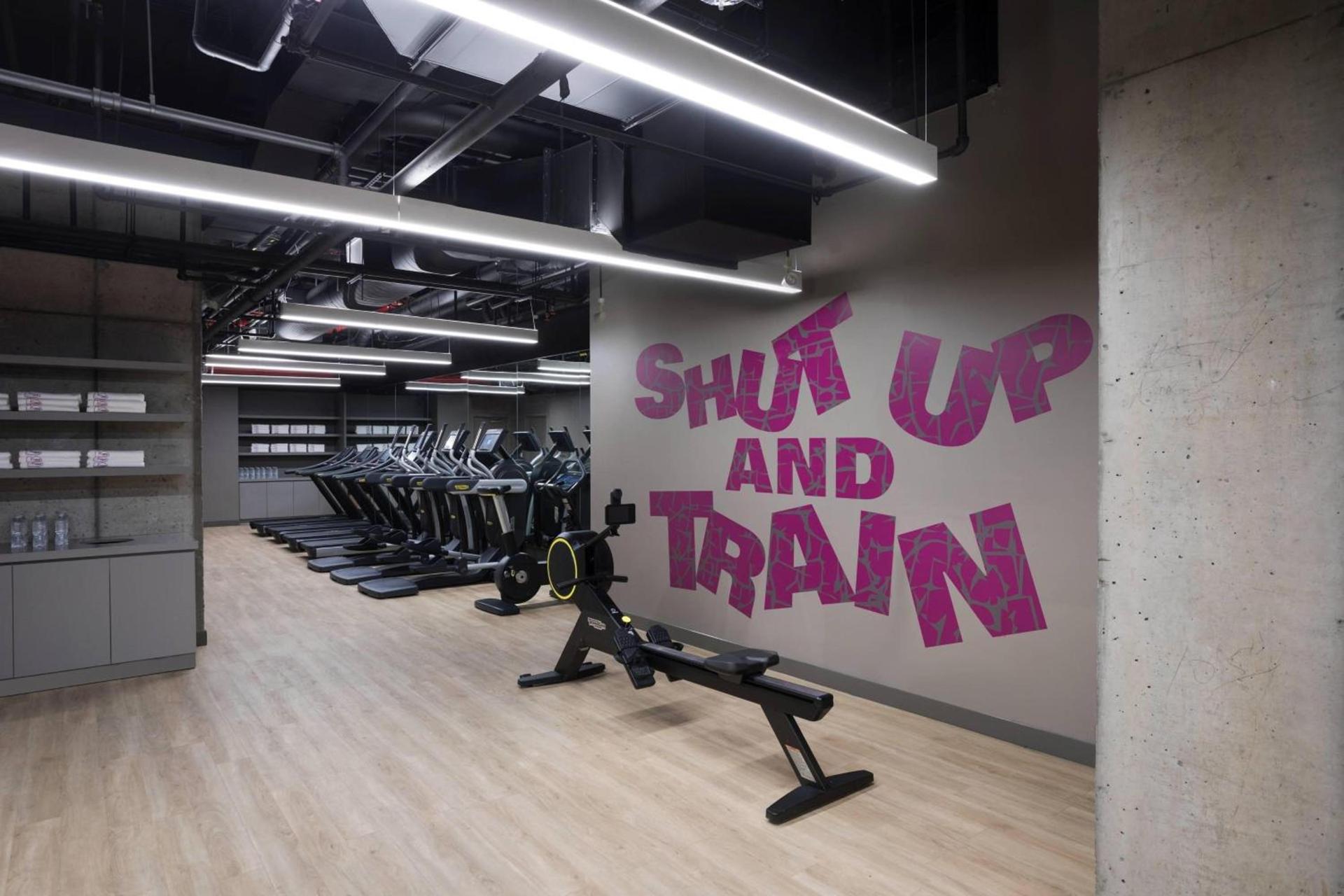 Moxy NYC Chelsea photo 57