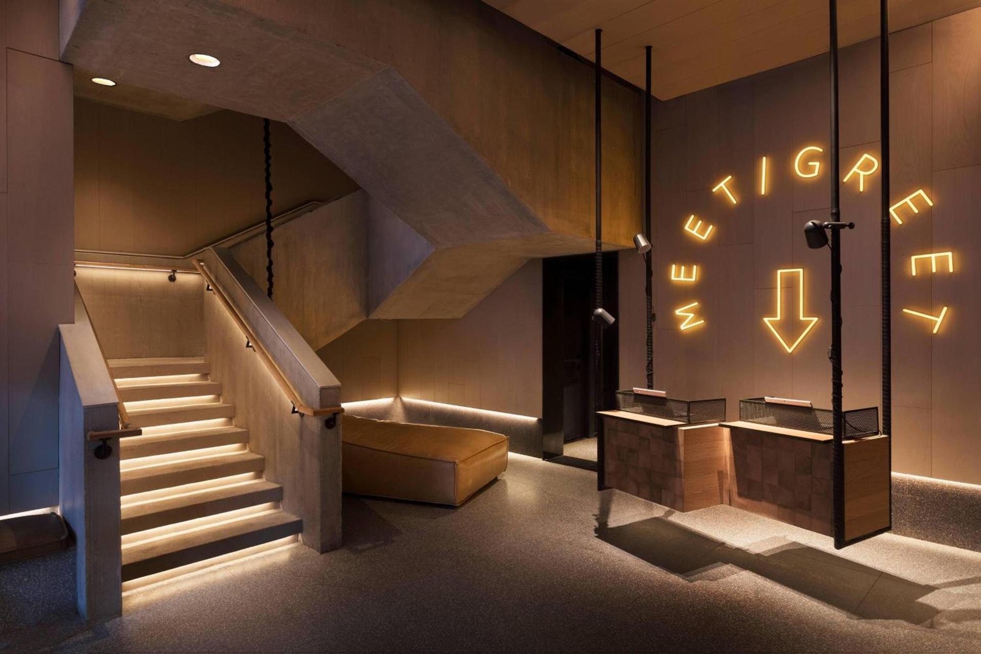 Moxy NYC Chelsea photo 5