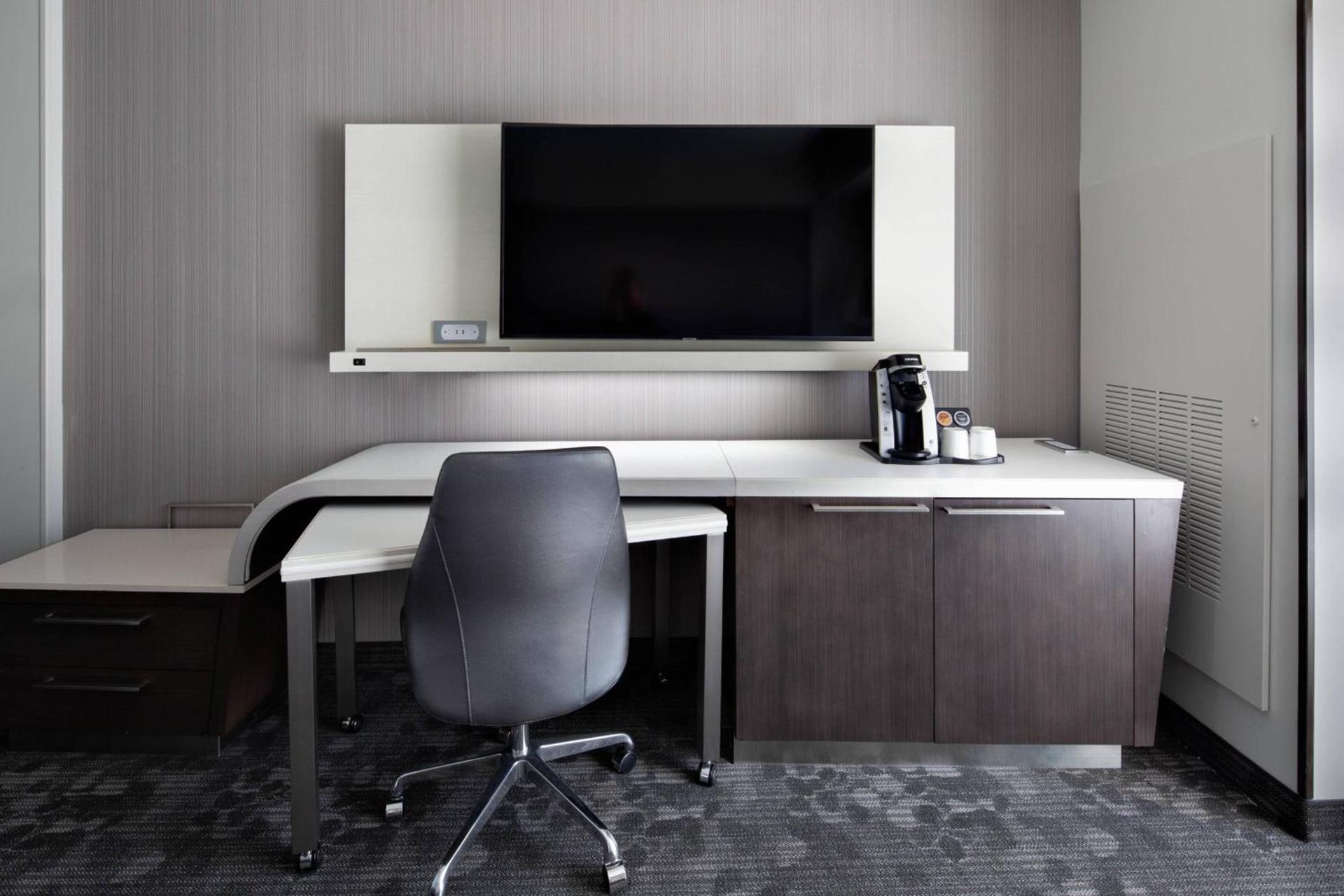 Courtyard by Marriott Knoxville Downtown photo 14