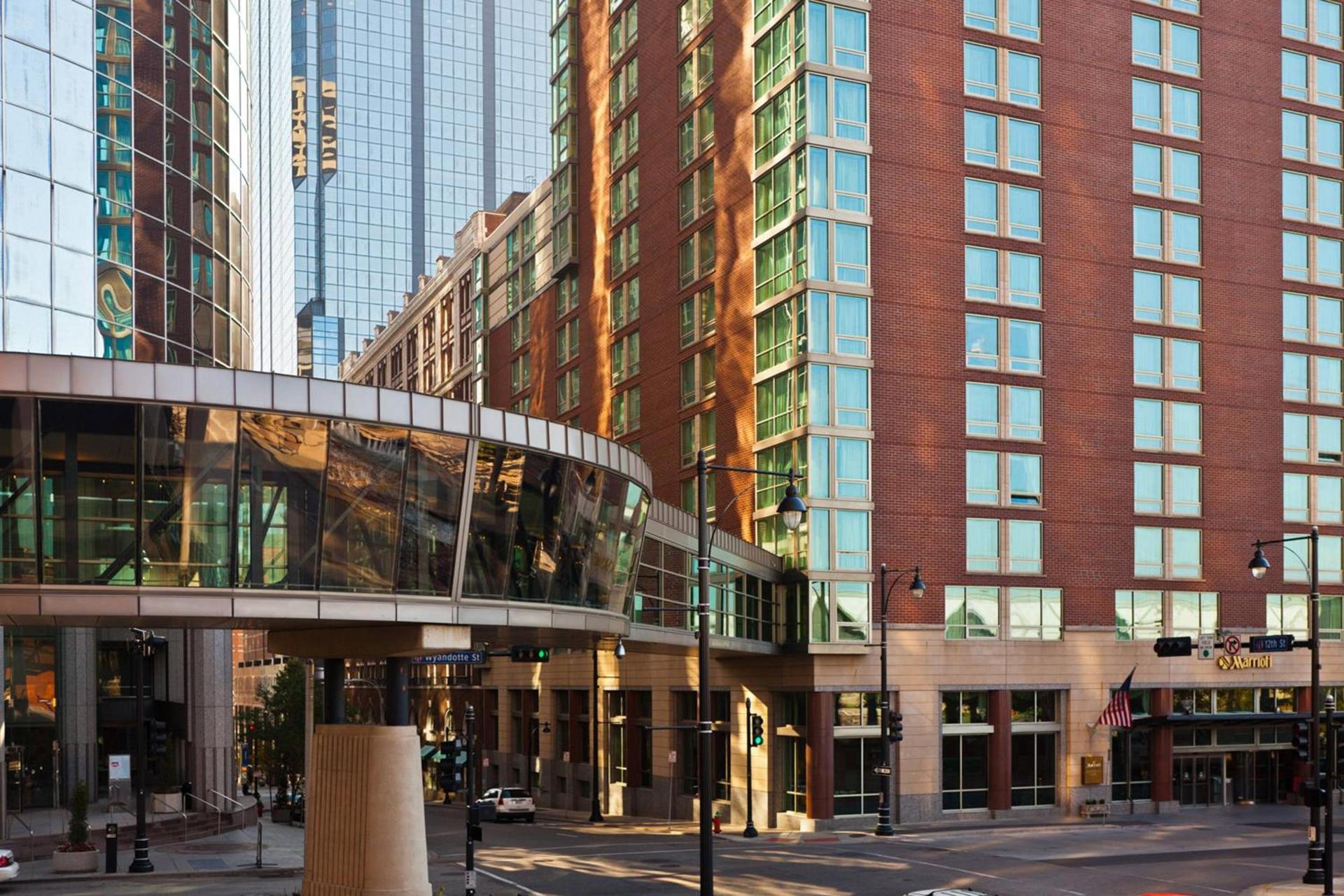 Kansas City Marriott Downtown photo 2