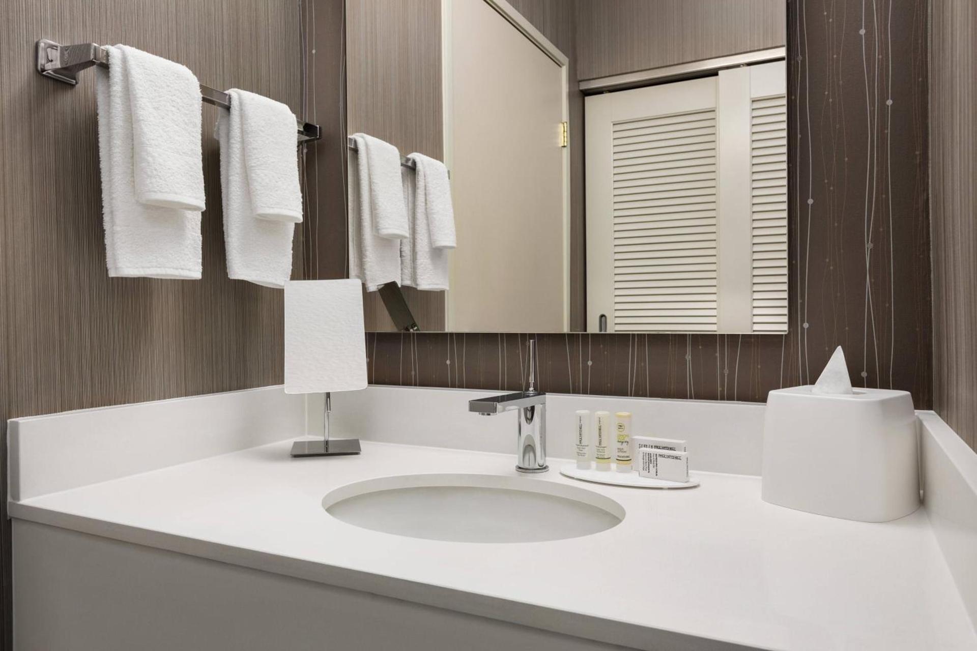 Courtyard by Marriott Roseville photo 18