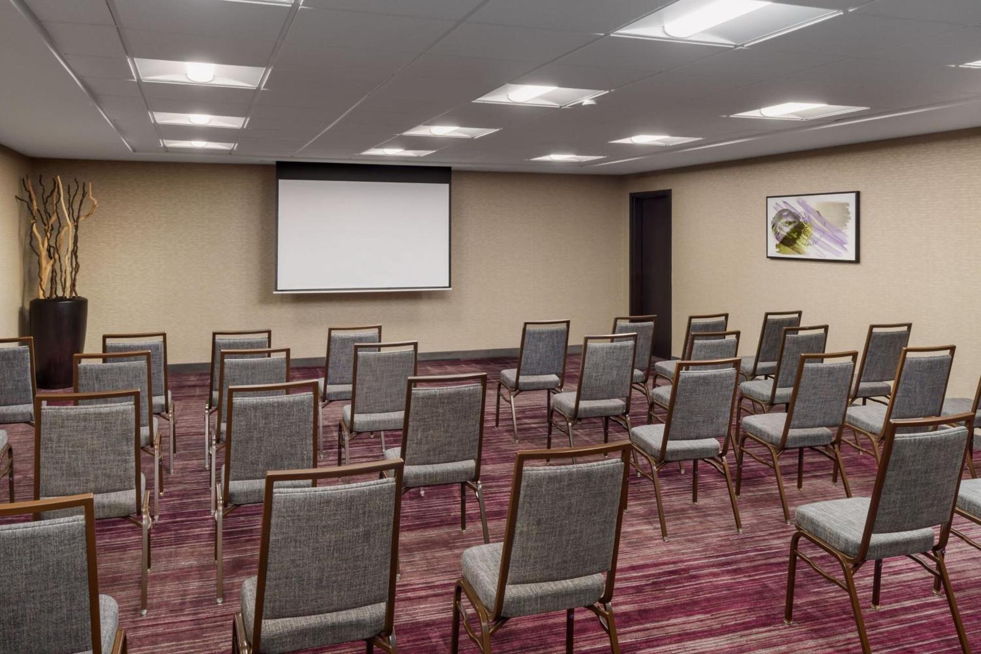 Courtyard by Marriott Roseville photo 39