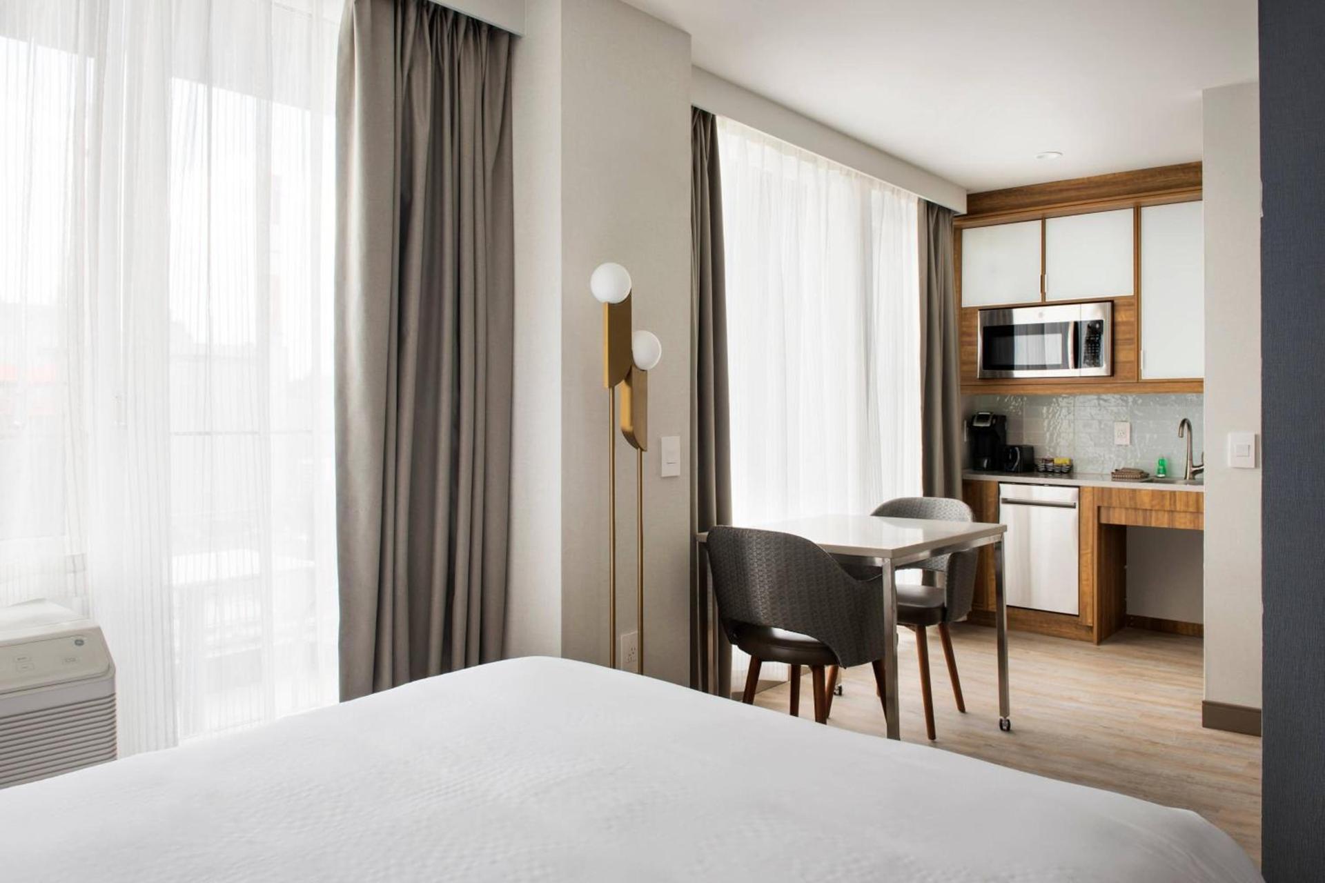 TownePlace Suites by Marriott New York Long Island City photo 11