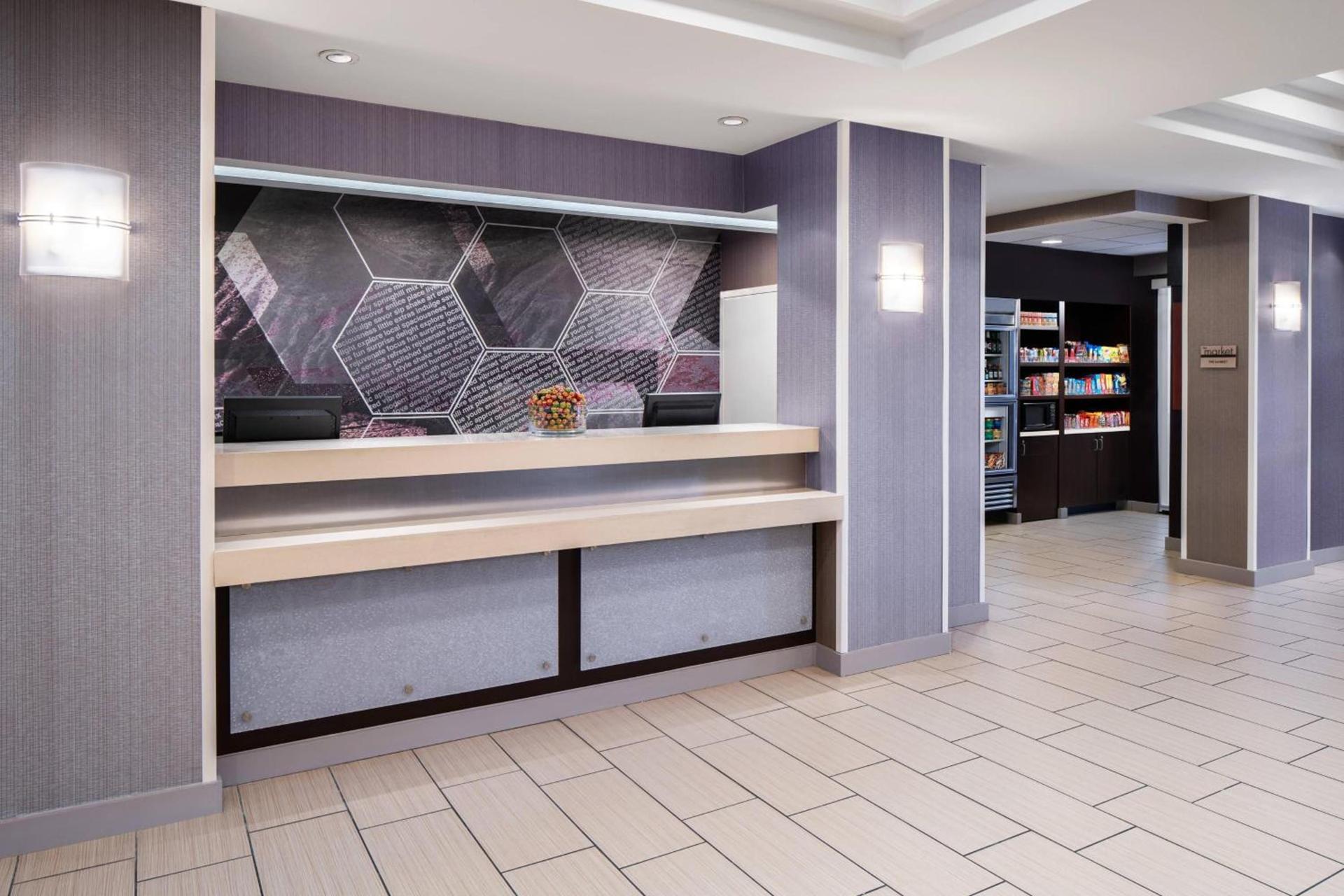 SpringHill Suites Houston Hobby Airport photo 2