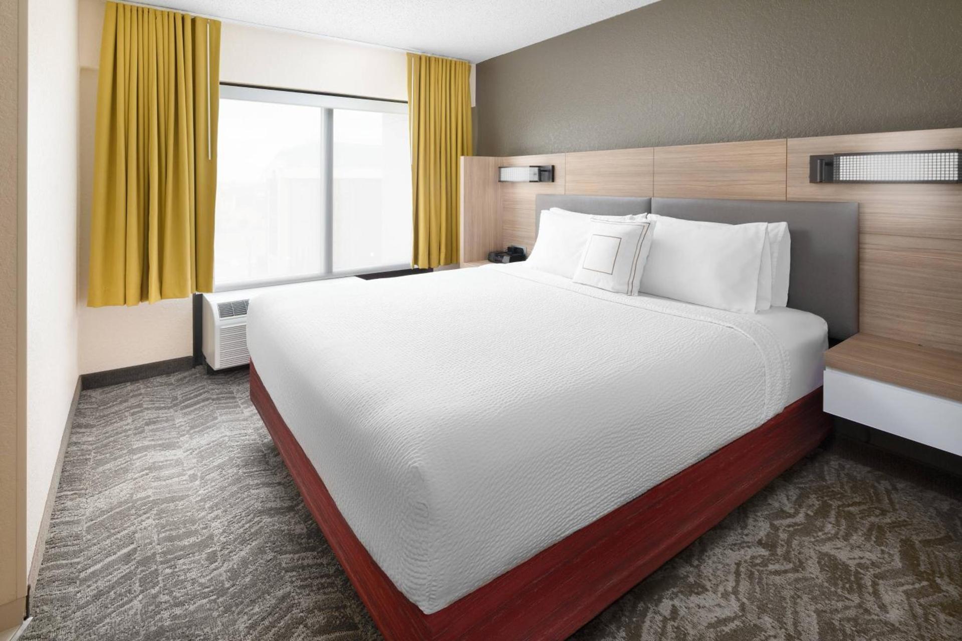 SpringHill Suites Houston Hobby Airport photo 7