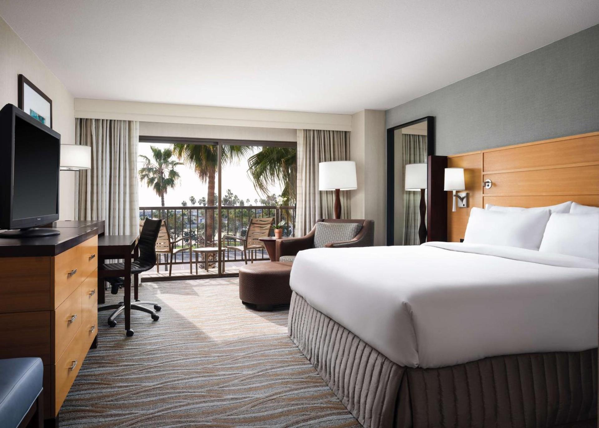 Sonesta Redondo Beach and Marina photo 25