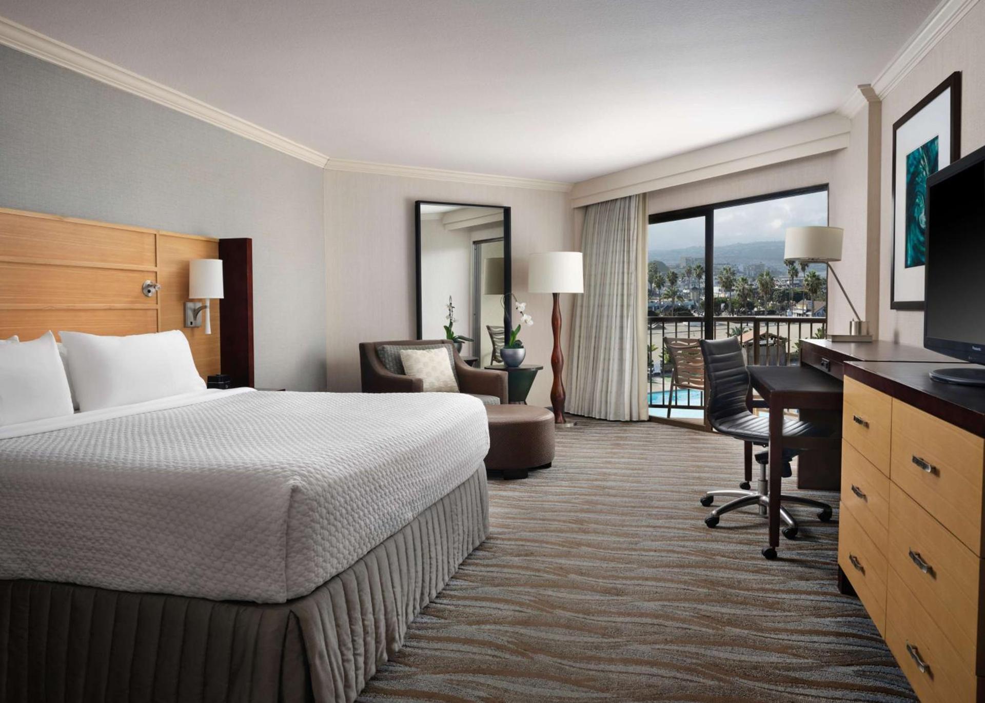 Sonesta Redondo Beach and Marina photo 39