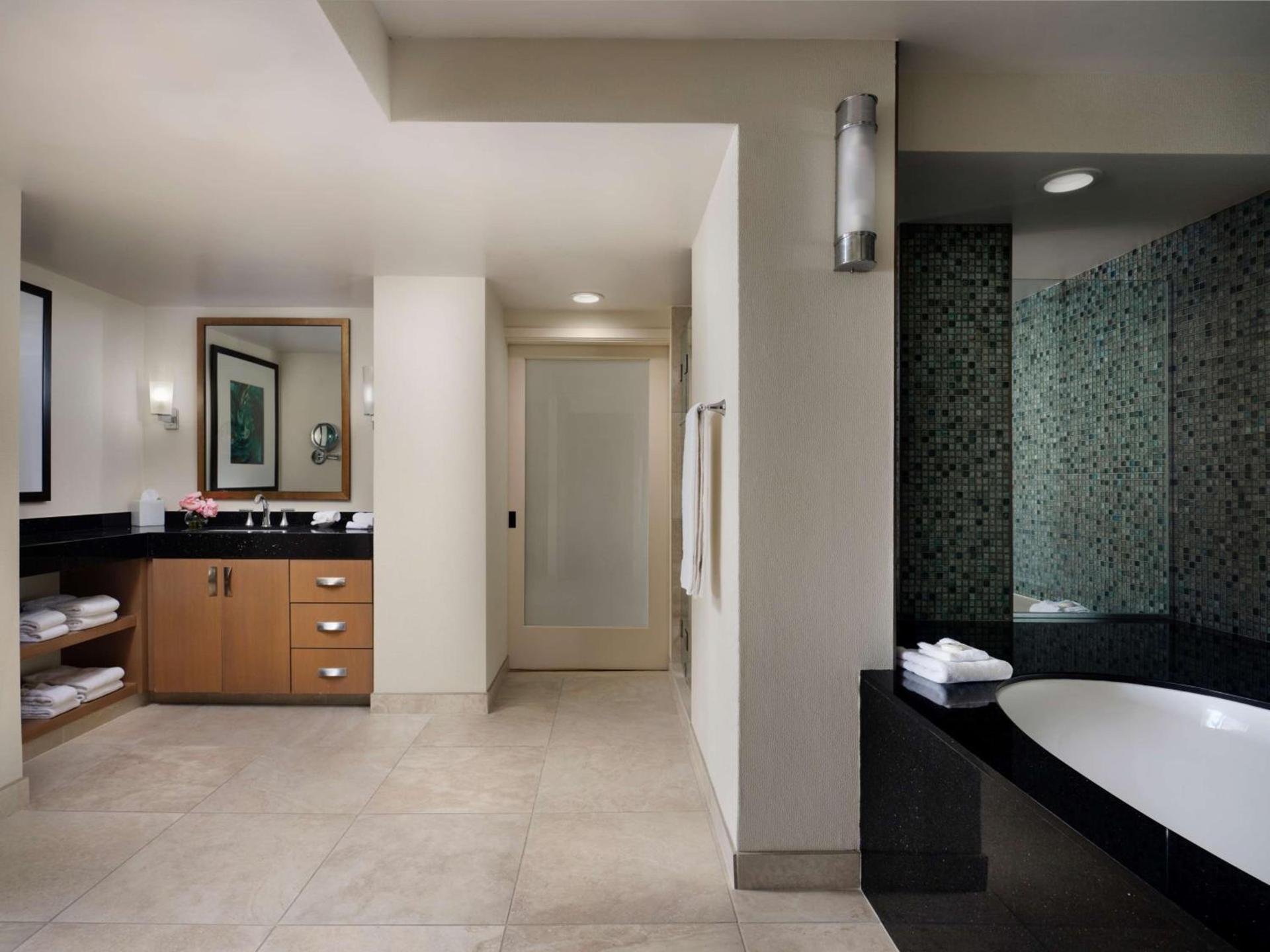 Sonesta Redondo Beach and Marina photo 53
