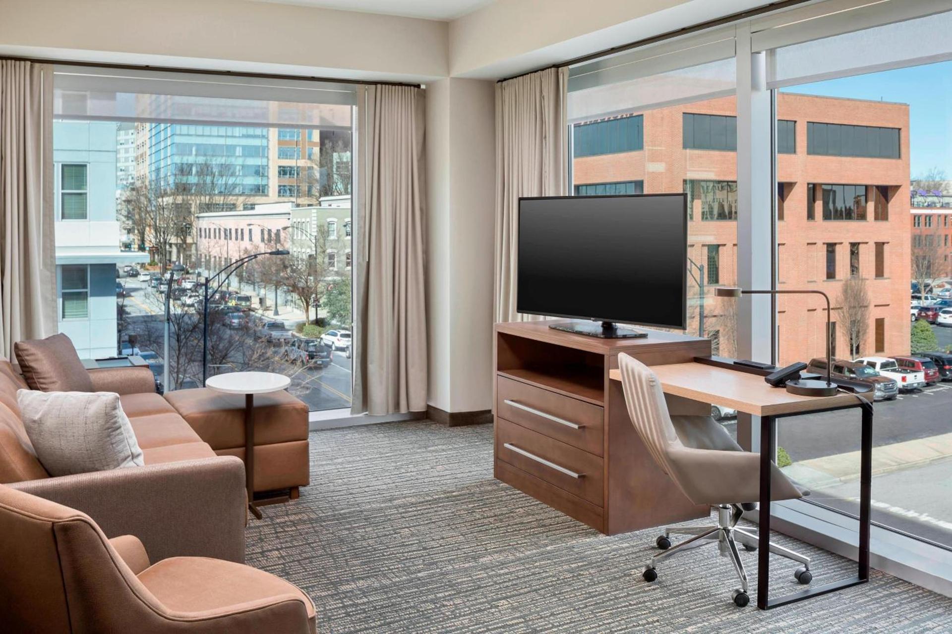 Residence Inn by Marriott Greenville Downtown photo 9