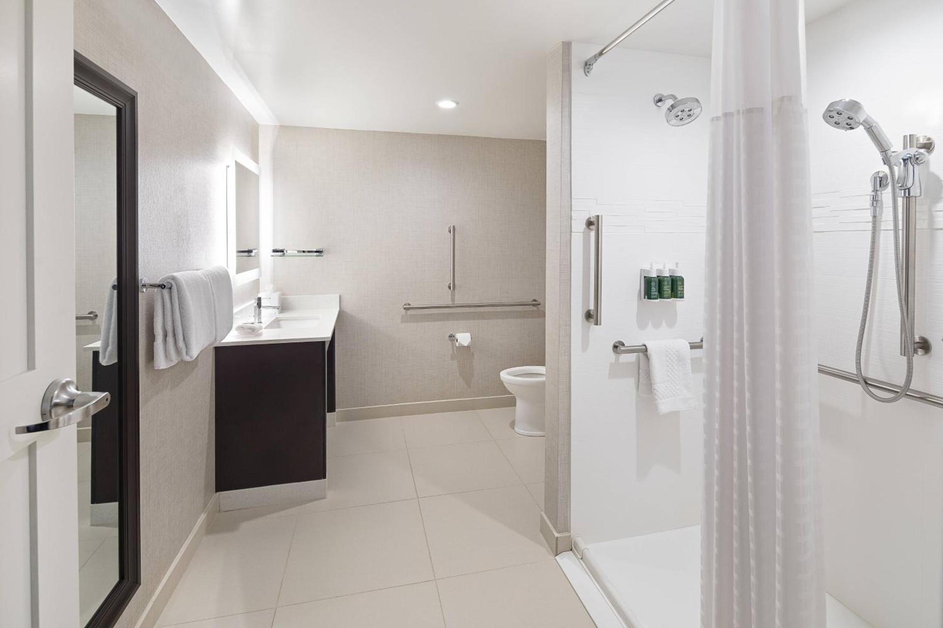 Residence Inn by Marriott Greenville Downtown photo 29