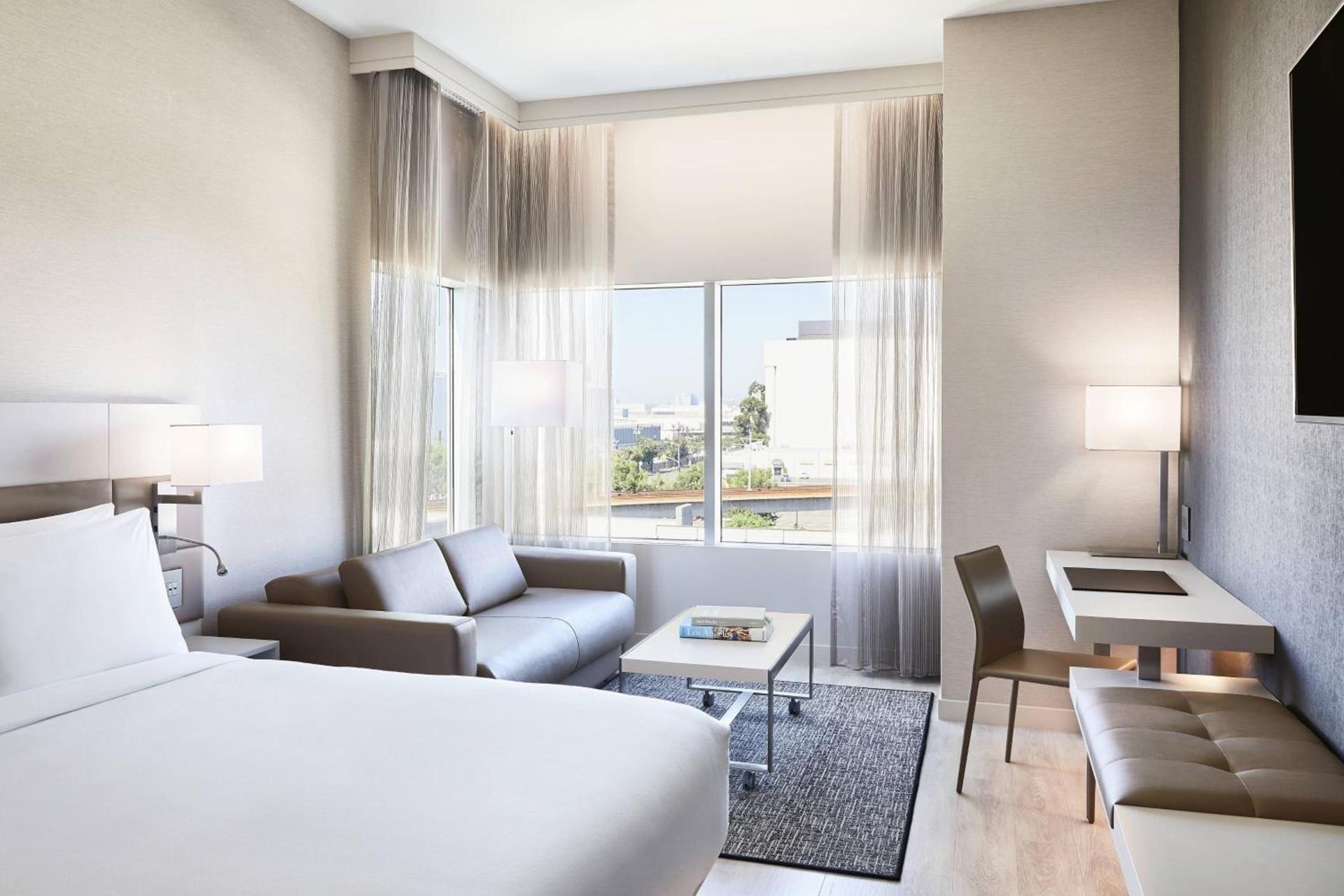 AC Hotel by Marriott Los Angeles South Bay photo 9