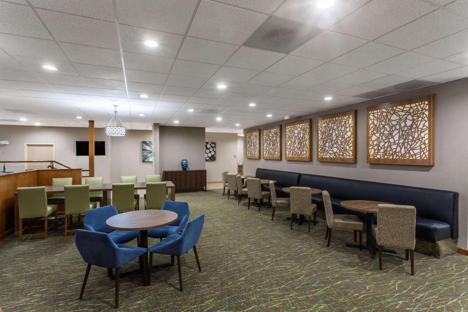Wyndham Garden Fresno Yosemite Airport photo 7