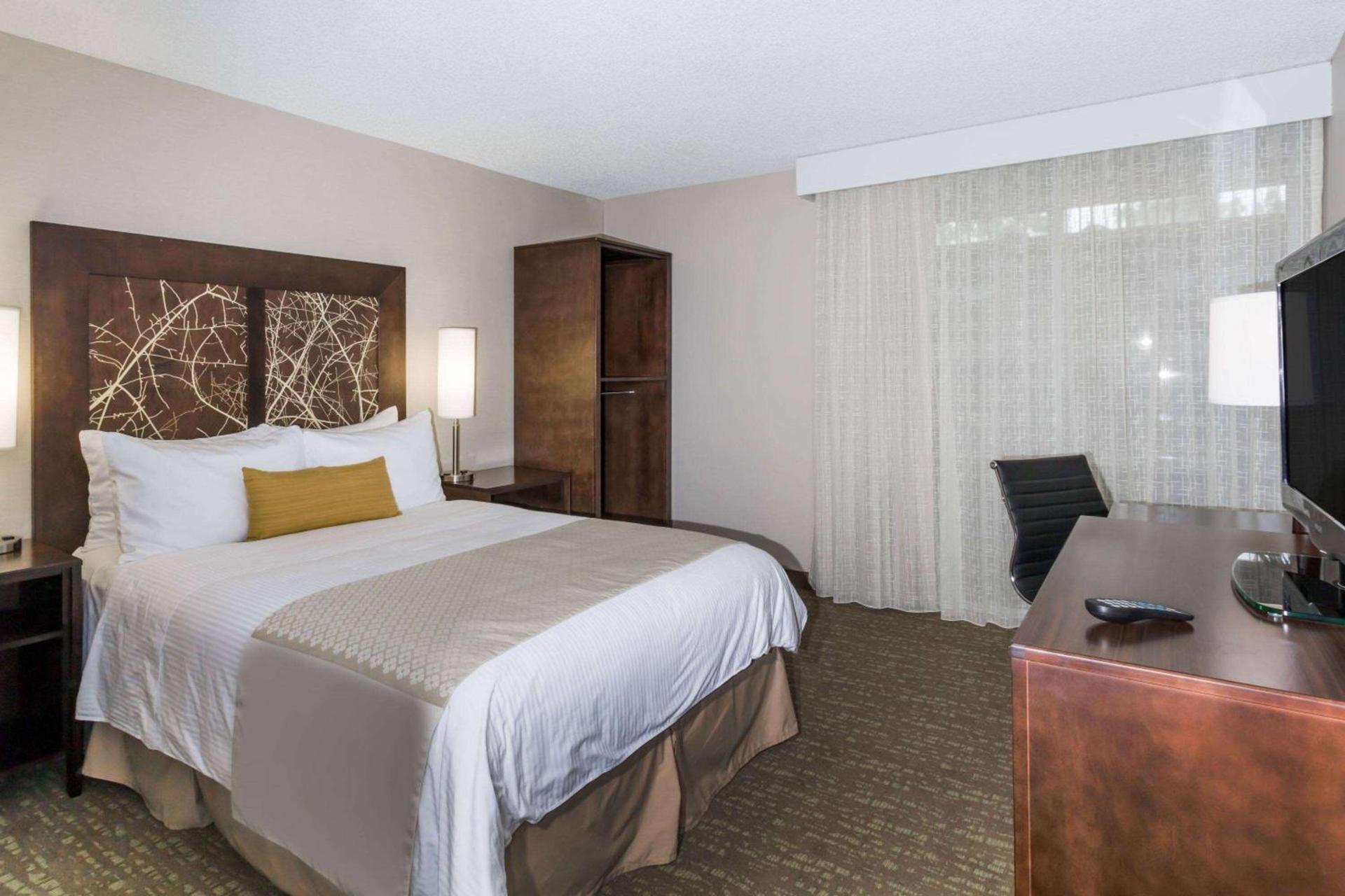 Wyndham Garden Fresno Yosemite Airport photo 9