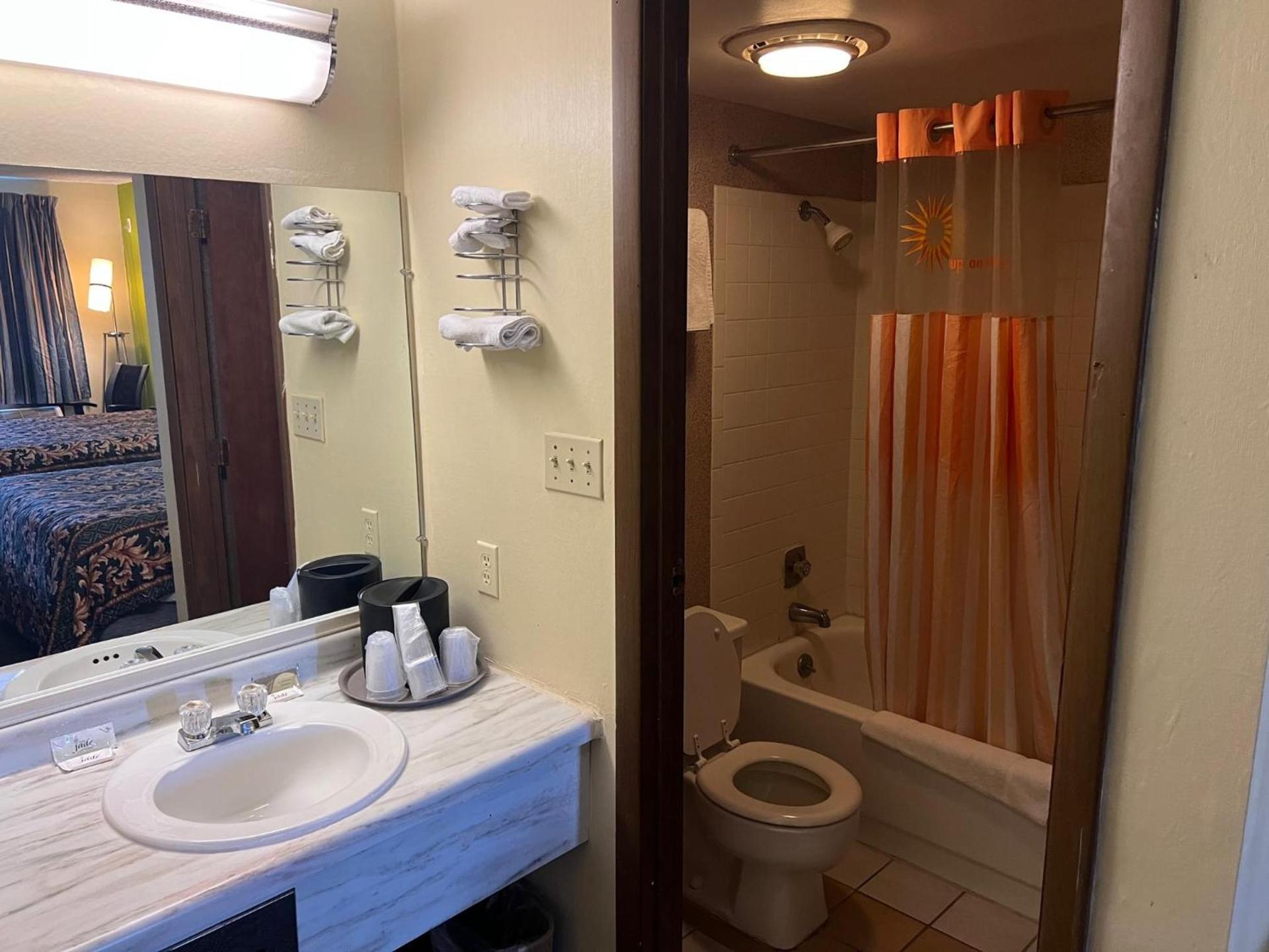 Lebanon Inn Motel photo 3