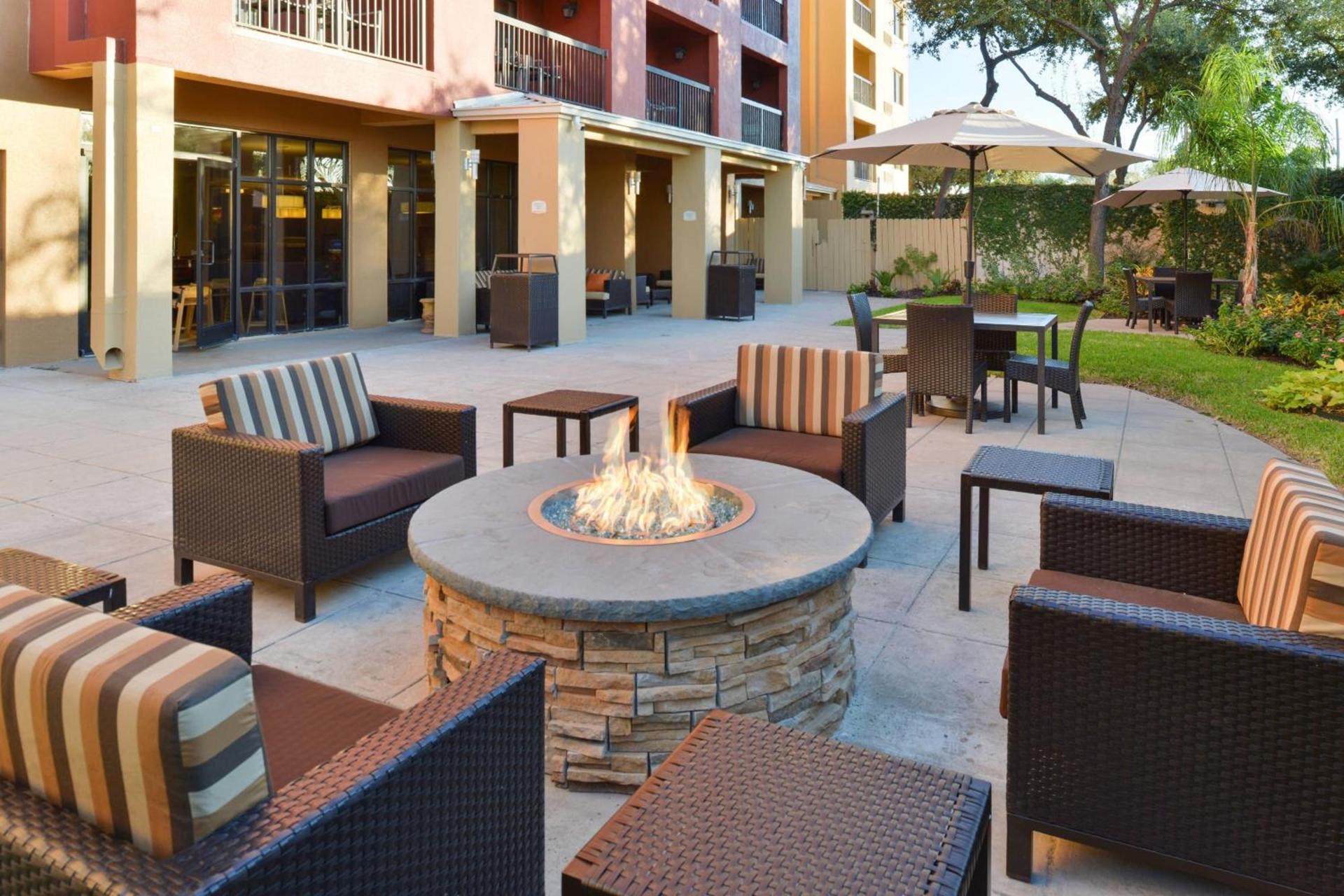 Courtyard by Marriott Laredo photo 25