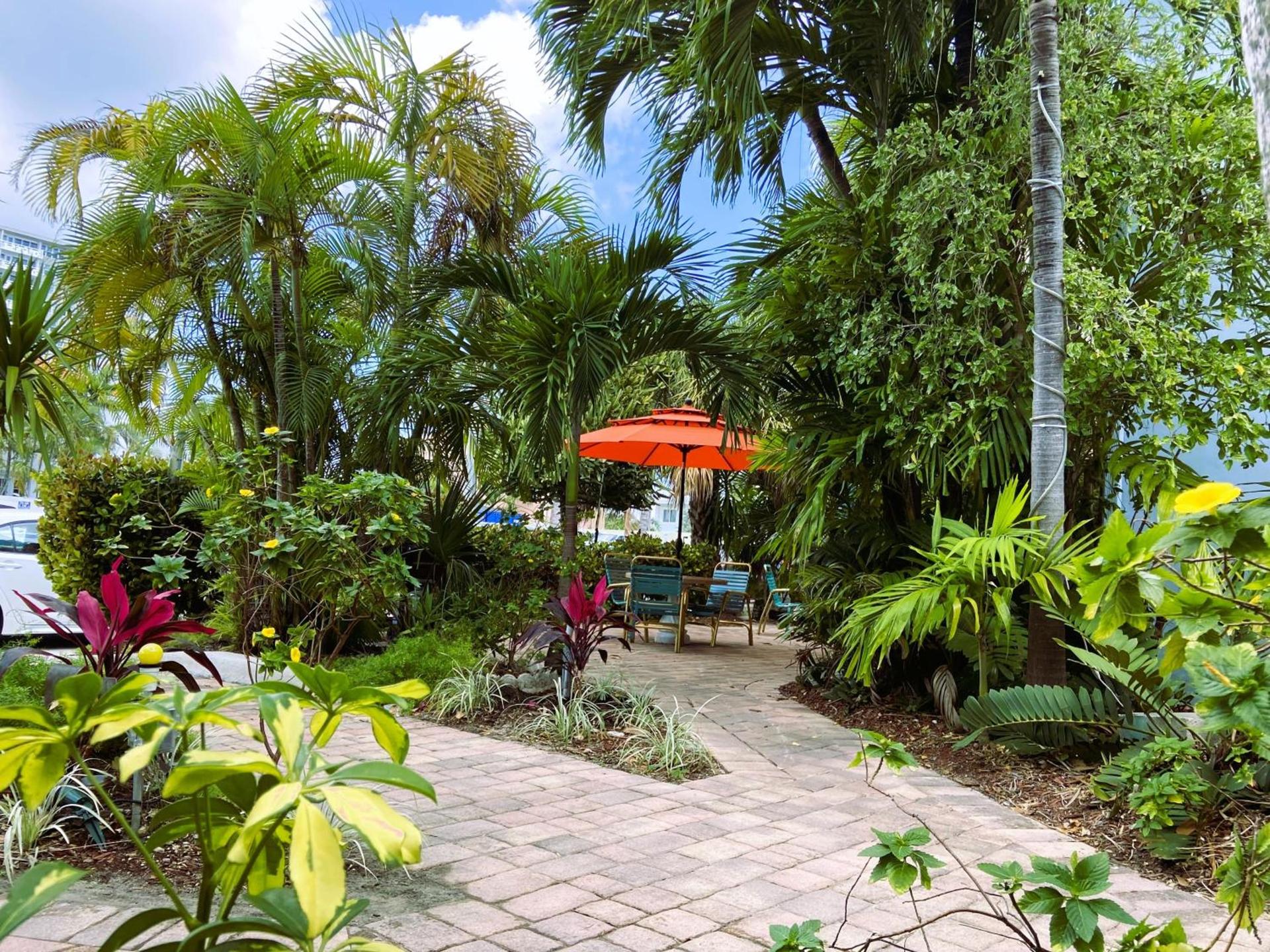Beach Tide Motel photo 34