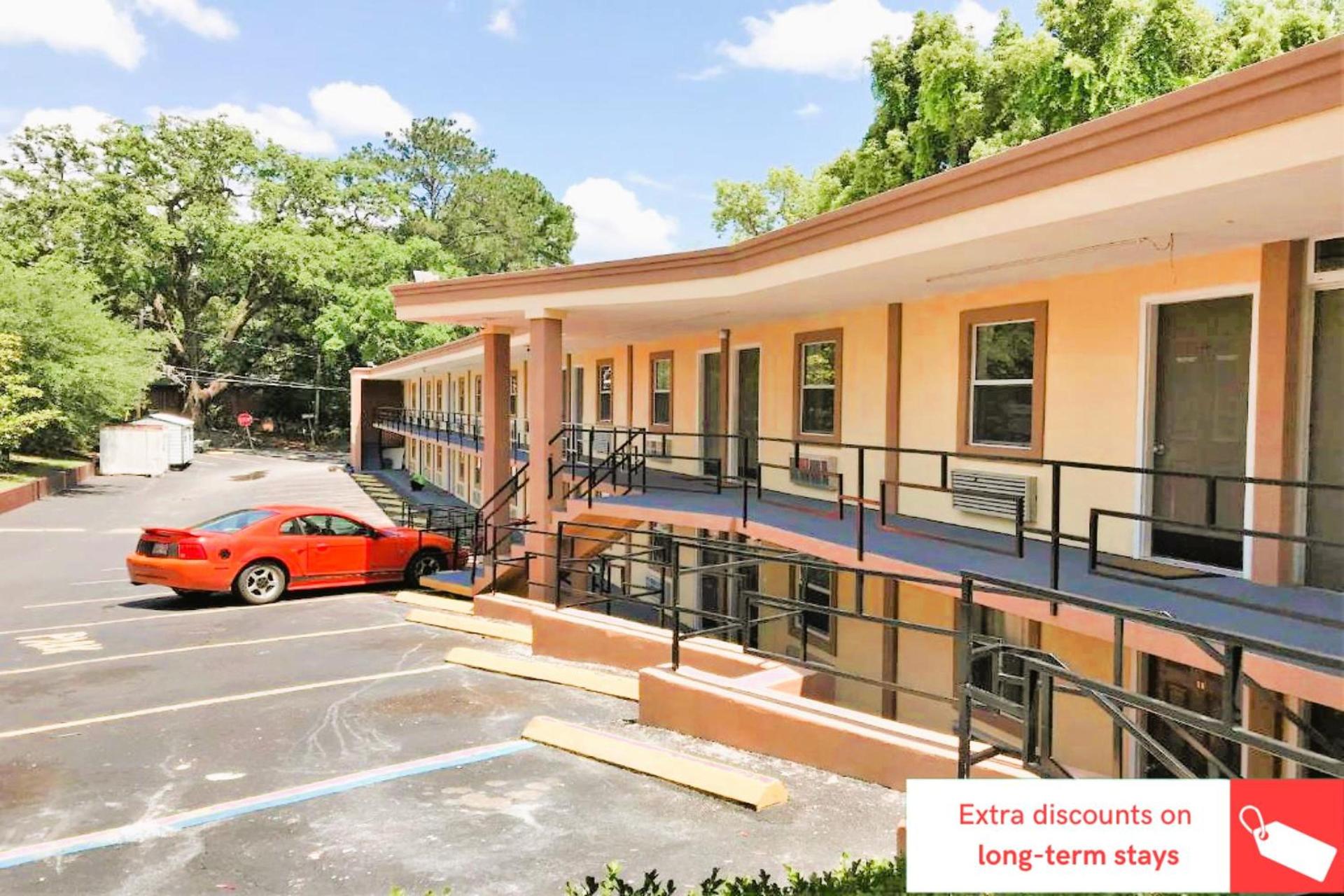 OYO Hotel Tallahassee Downtown photo 2