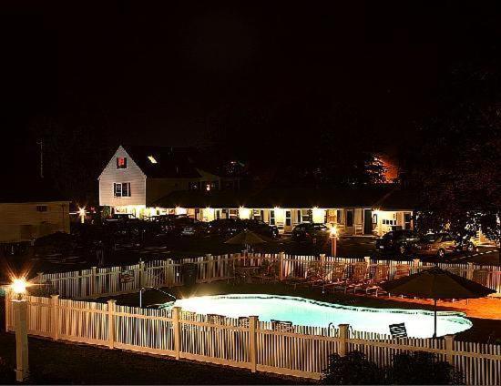 Ne'r Beach Motel photo 70