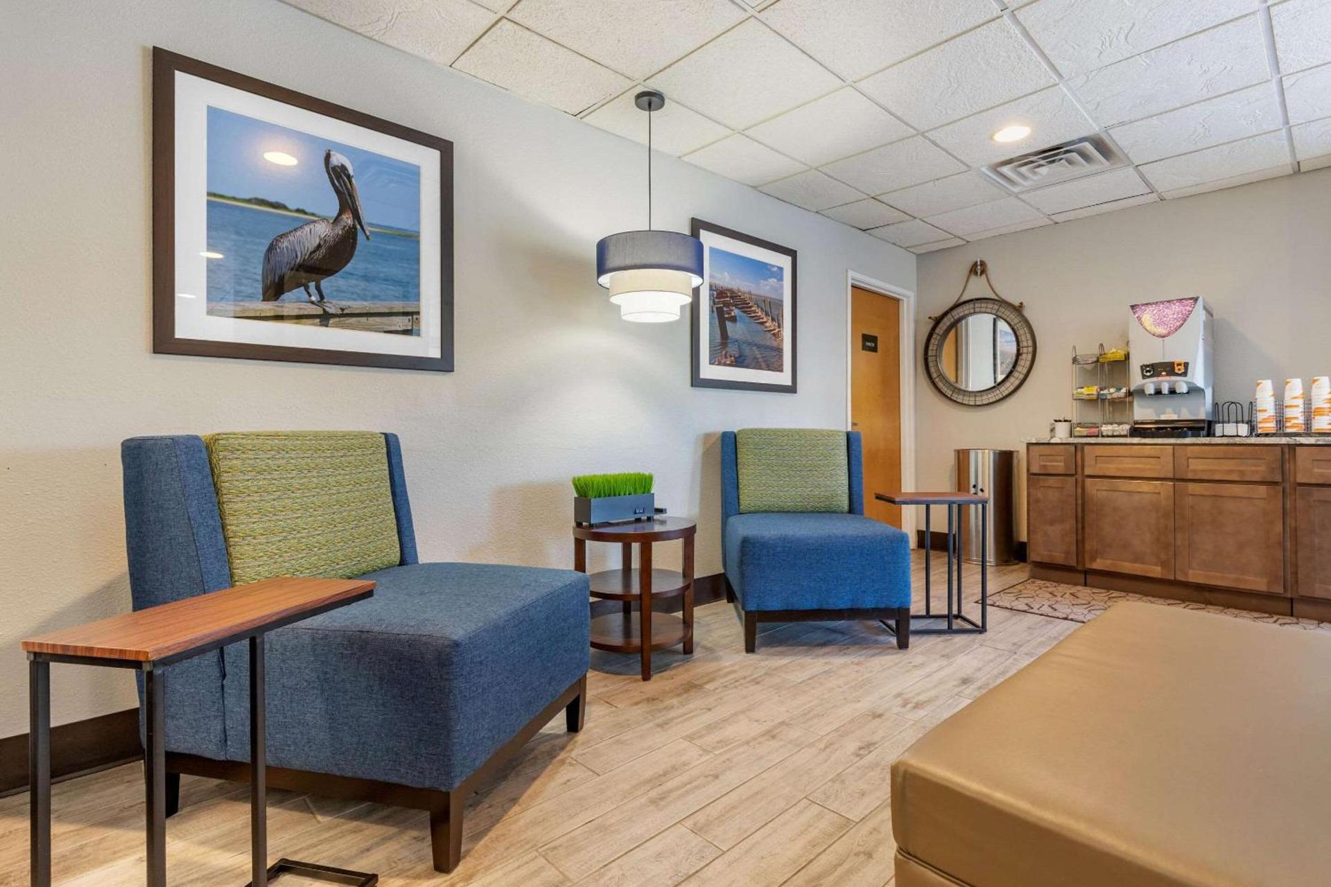 Comfort Suites Southport - Oak Island photo 7