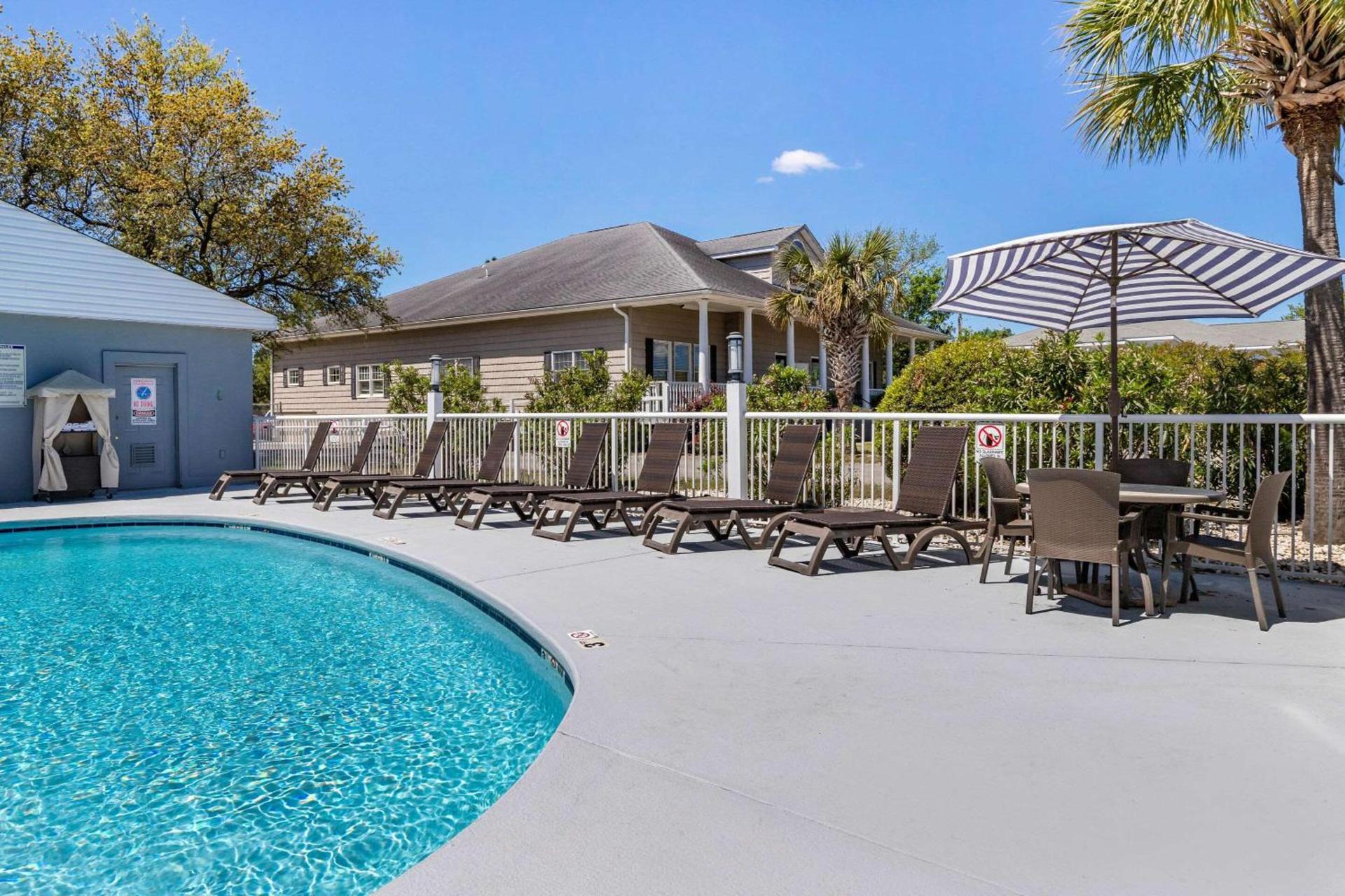 Comfort Suites Southport - Oak Island photo 20