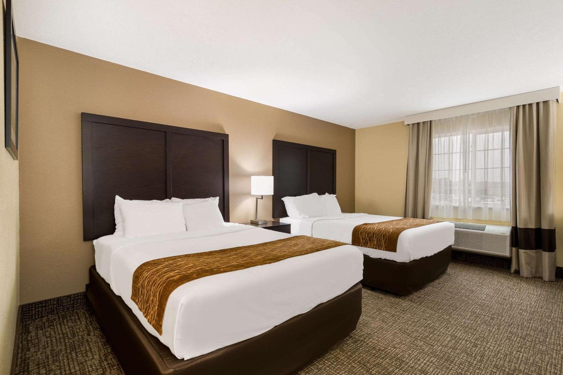 Comfort Inn Yankton SD photo 17