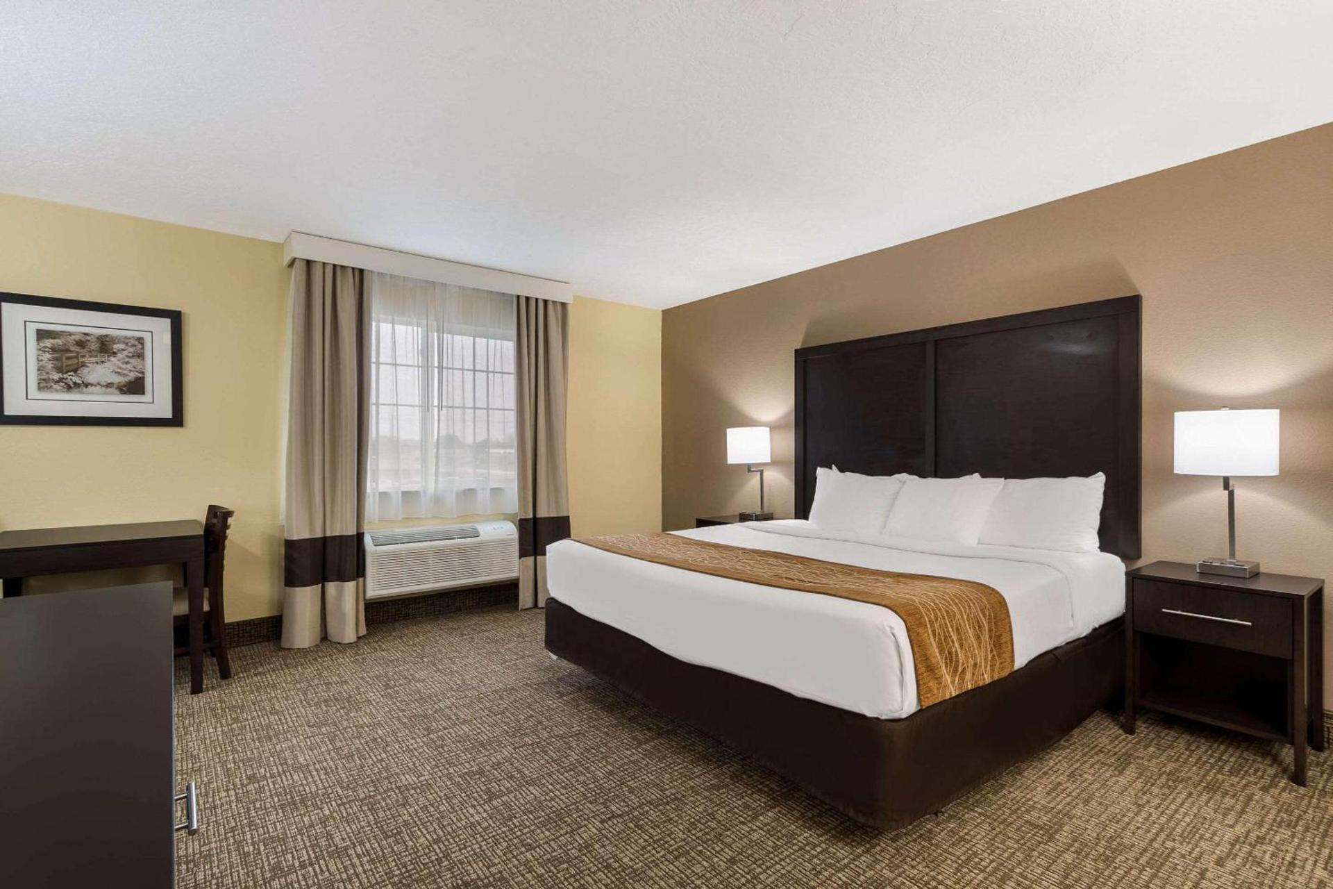 Comfort Inn Yankton SD photo 25