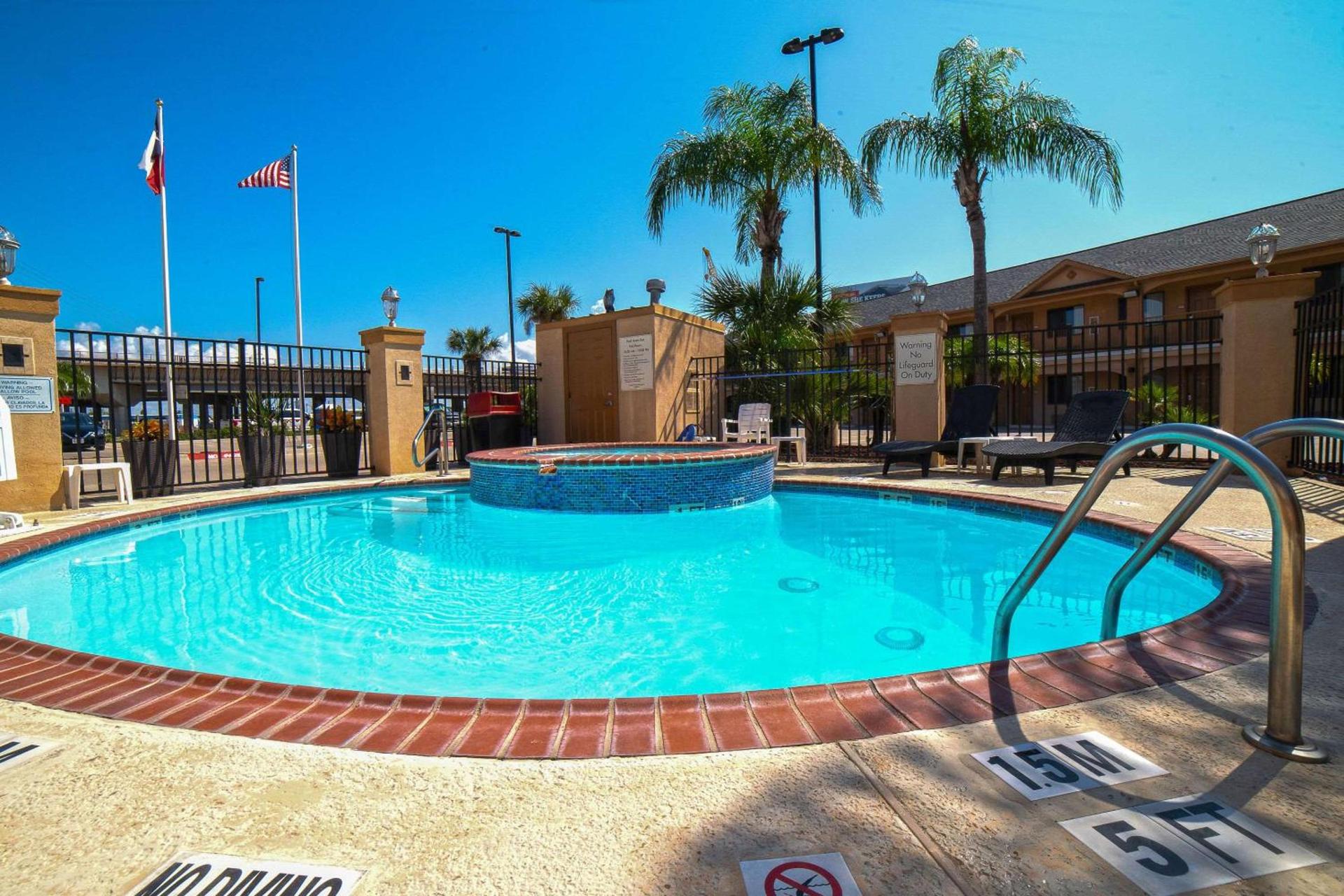 Econo Lodge Inn & Suites Corpus Christi photo 31