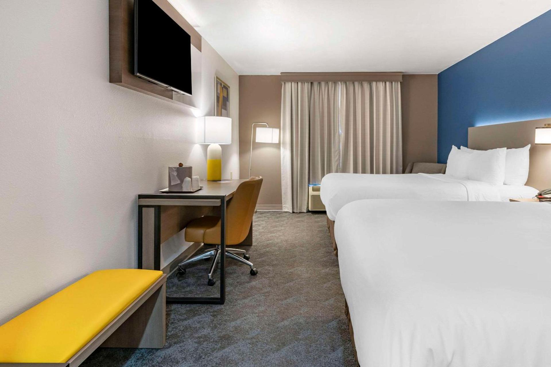Comfort Inn & Suites Shelbyville photo 17