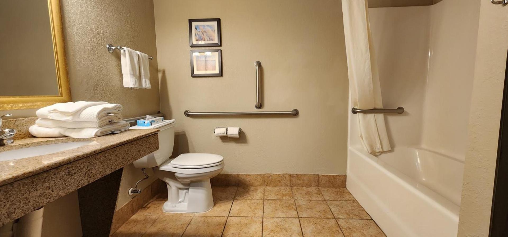 Comfort Inn & Suites Shakopee Downtown Area photo 34