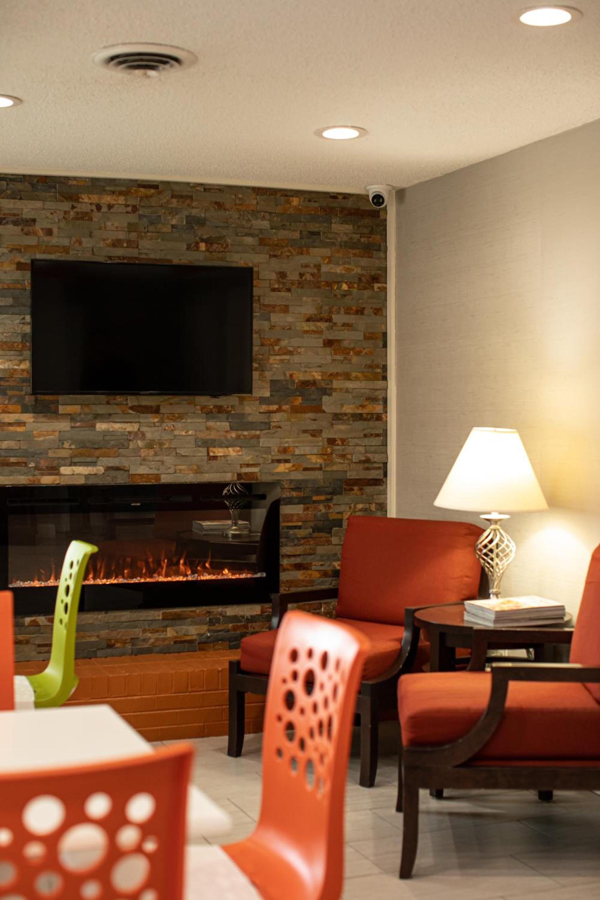 Knights Inn Mount Airy photo 13