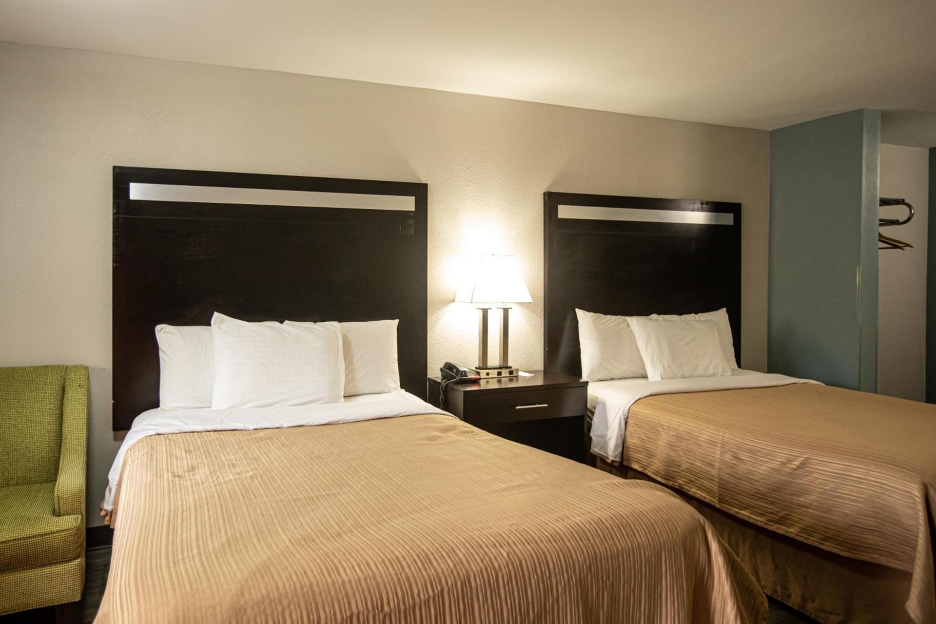 Knights Inn Mount Airy photo 7