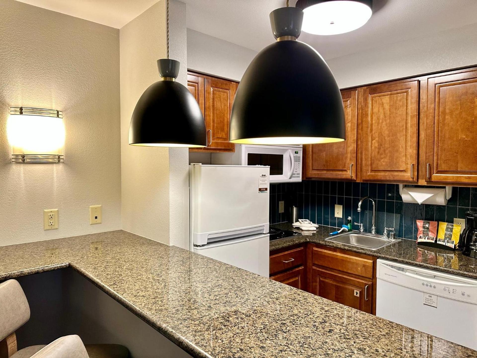 Staybridge Suites Milwaukee West-Oconomowoc by IHG photo 24