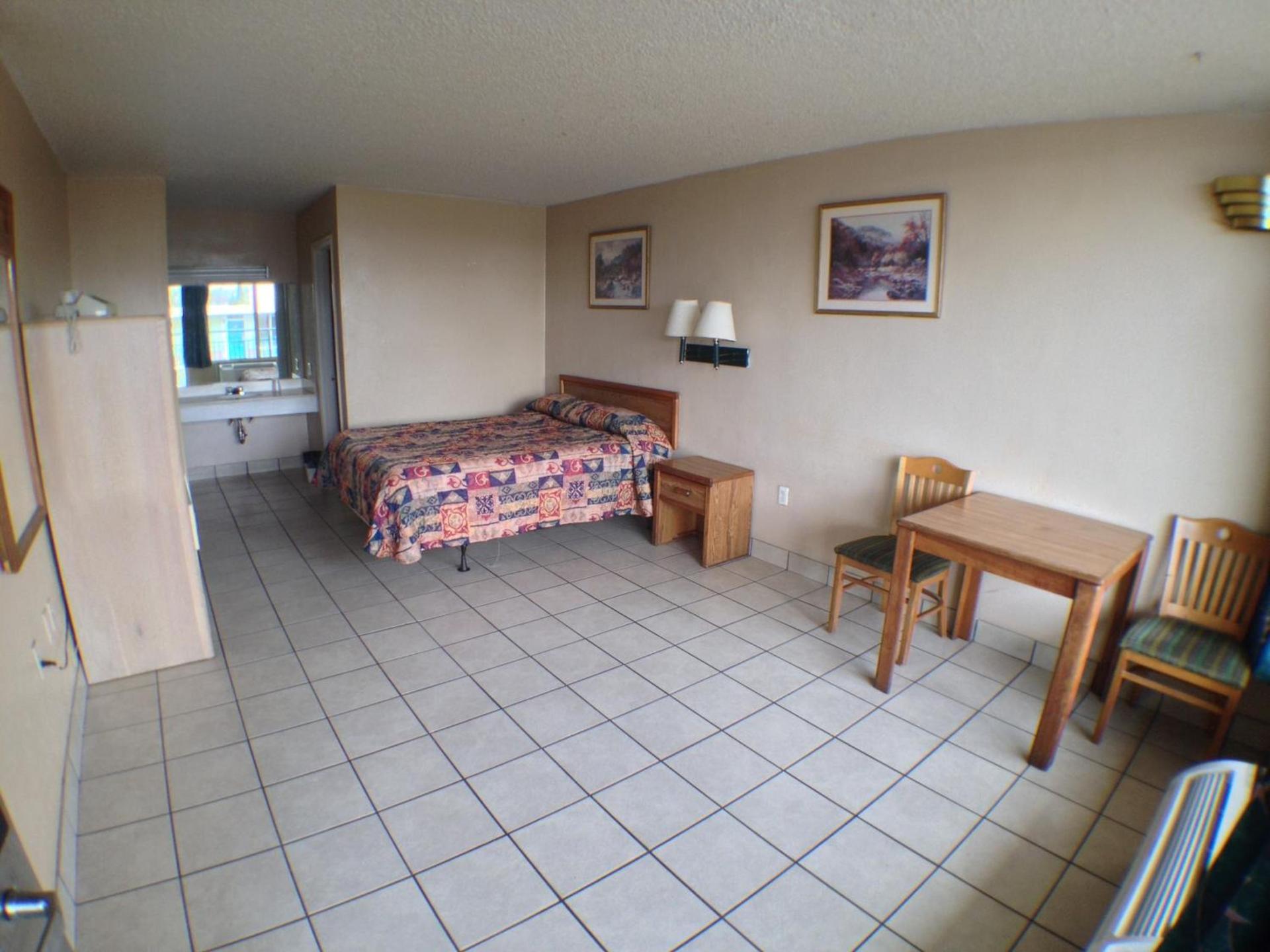 Budget Inn Motel photo 52