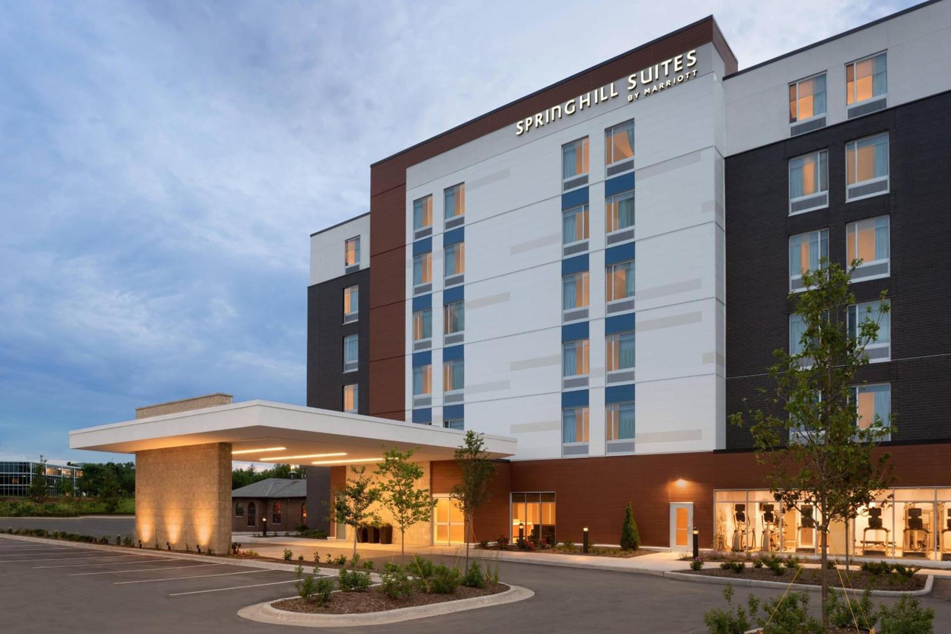 SpringHill Suites by Marriott Milwaukee West/Wauwatosa — hotel in Wauwatosa