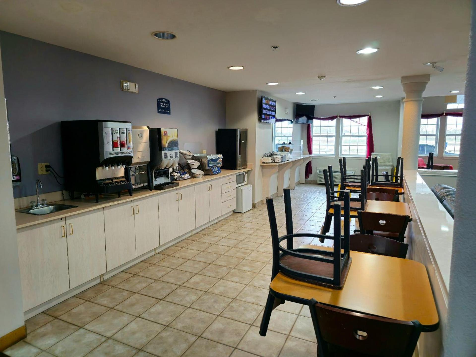 Microtel Inn & Suites Claremore Route 66 photo 33