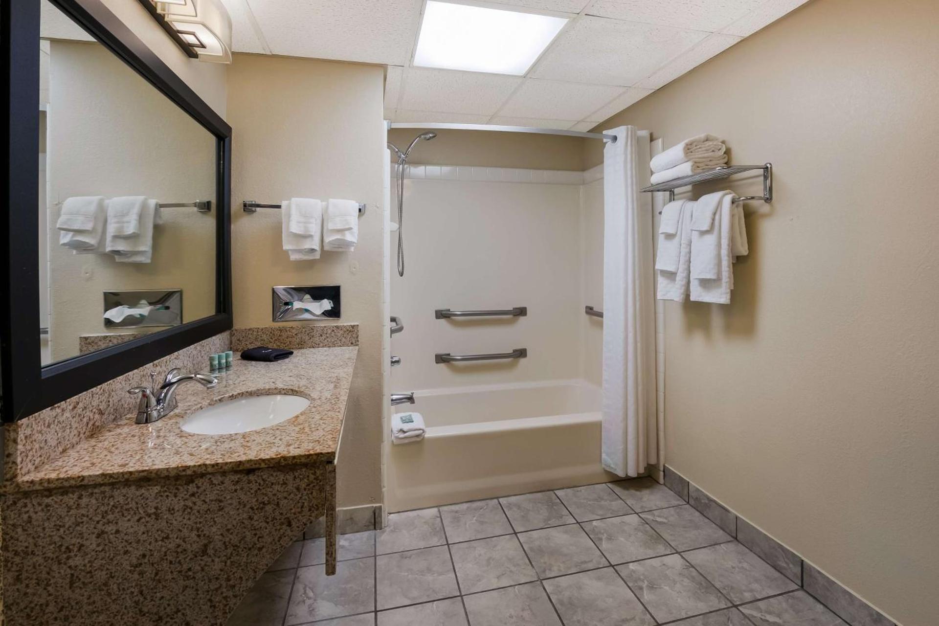Best Western Milton Inn photo 22
