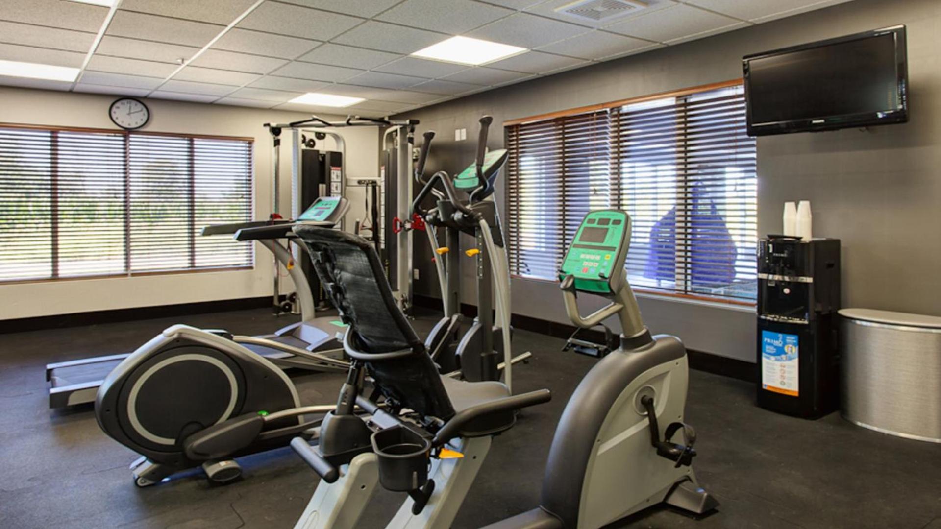 Holiday Inn Express & Suites North Fremont by IHG photo 12