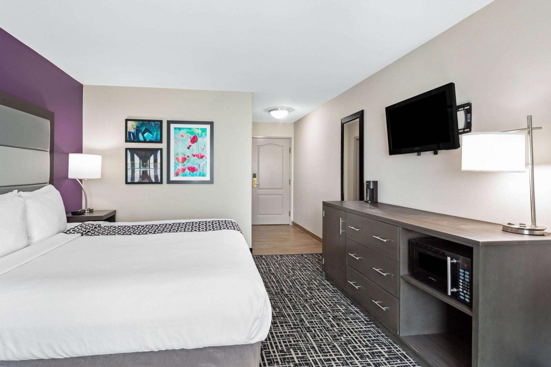 La Quinta by Wyndham Pharr North McAllen photo 14