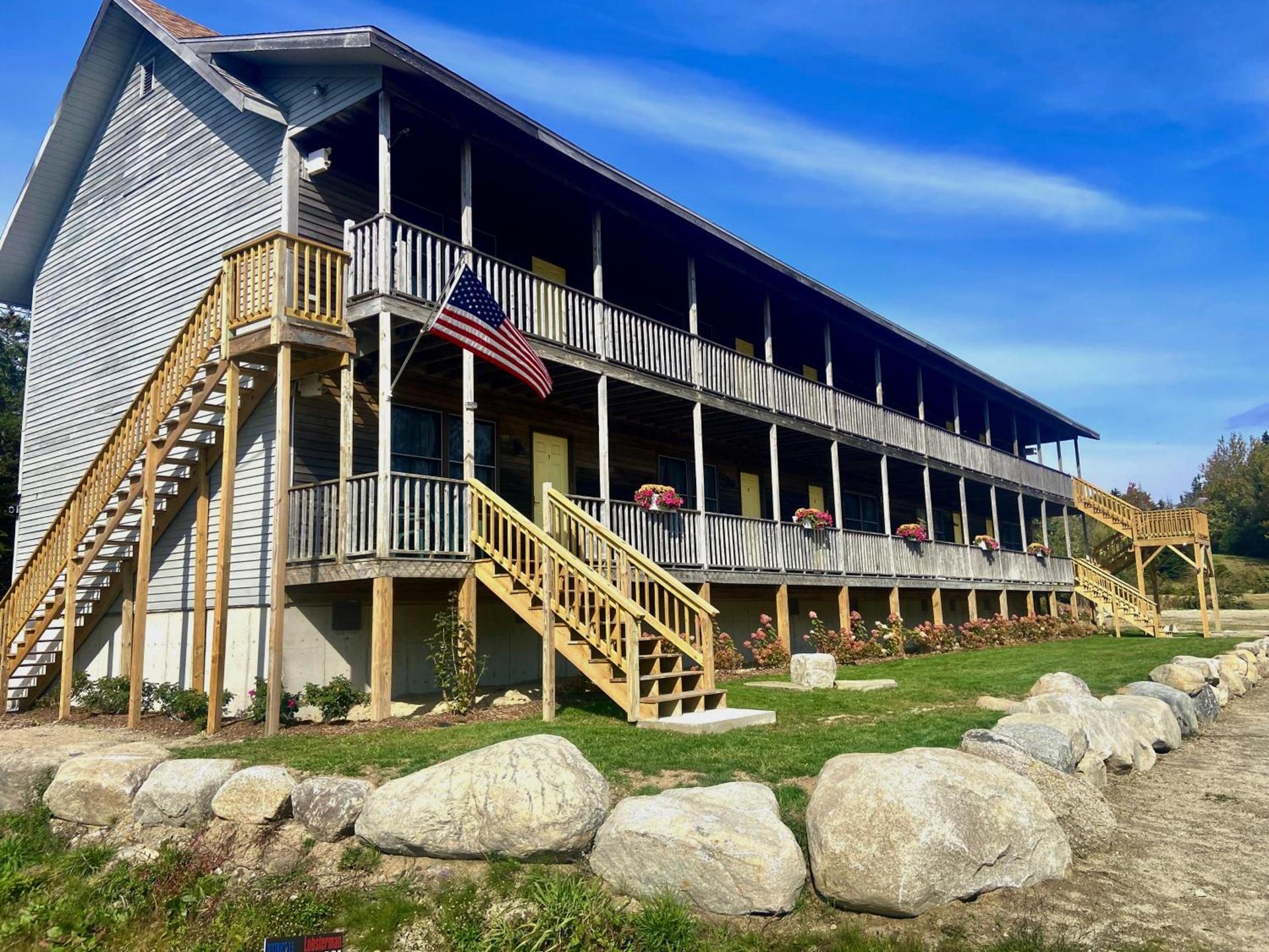 The Eggemoggin Reach Inn photo 1