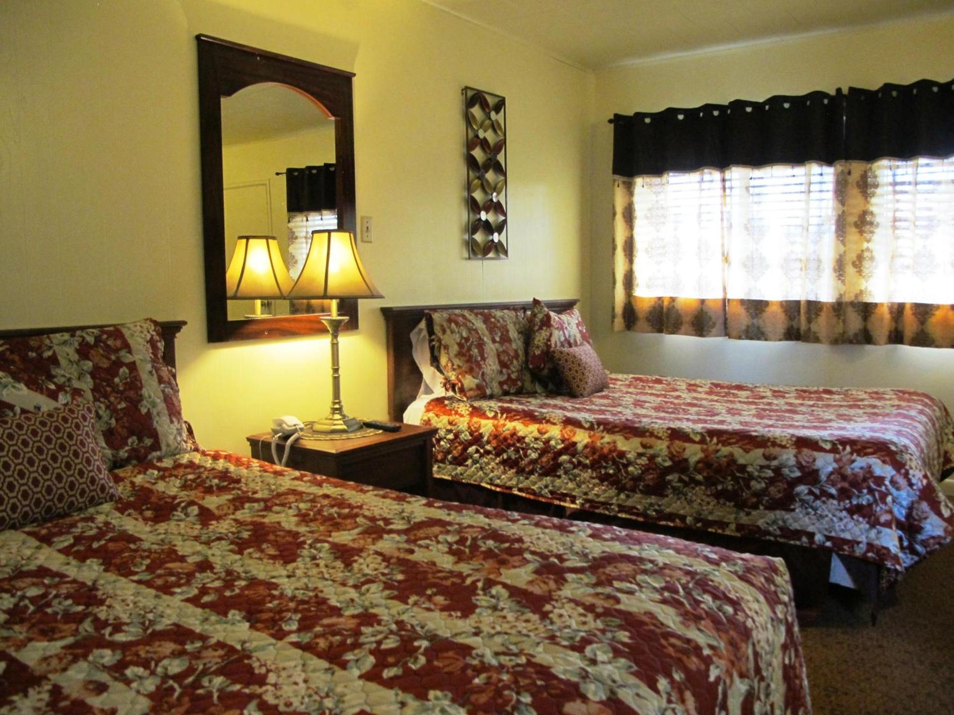 Sonoma Lodge photo 23