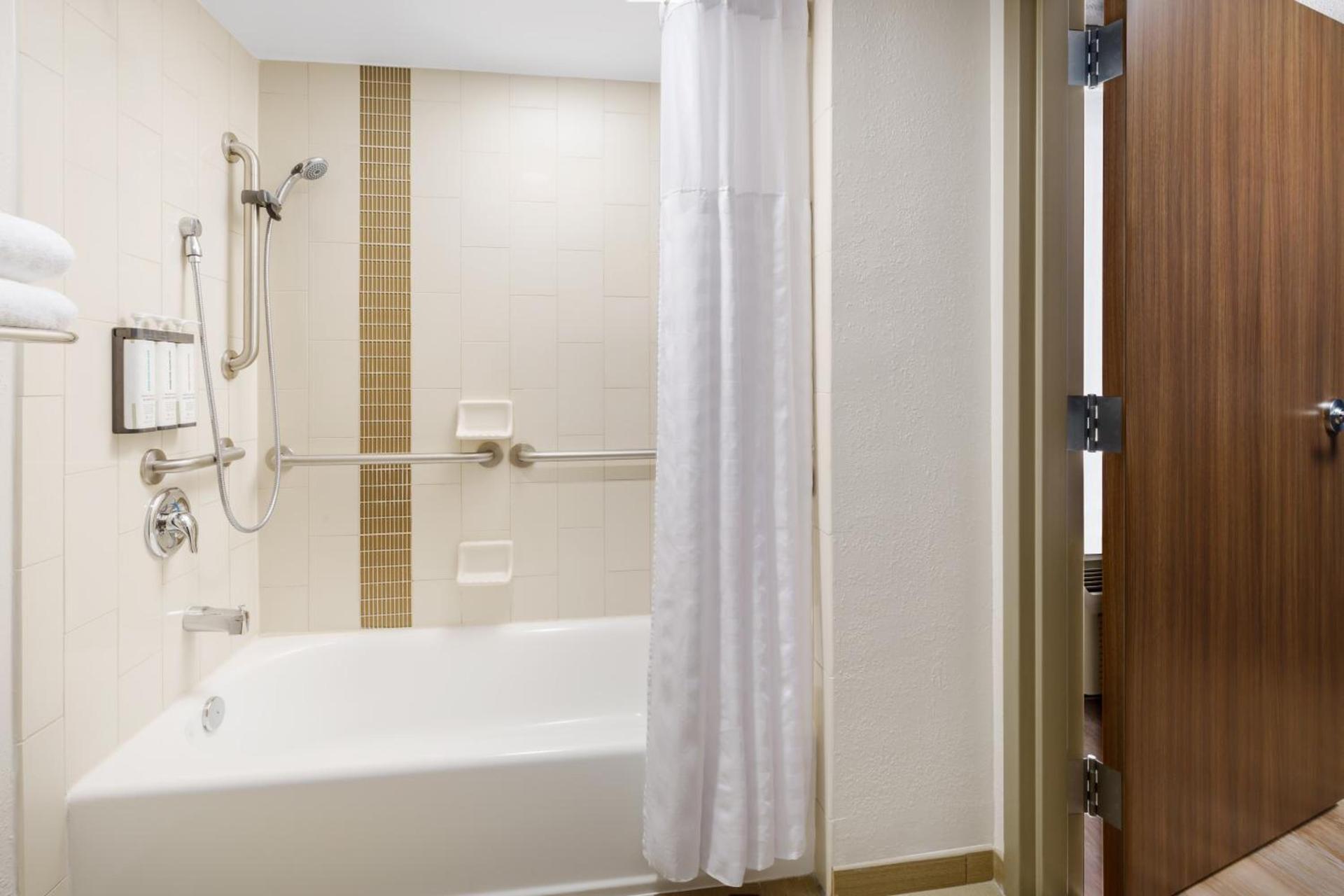 Hyatt Place across from Universal Orlando Resort photo 56