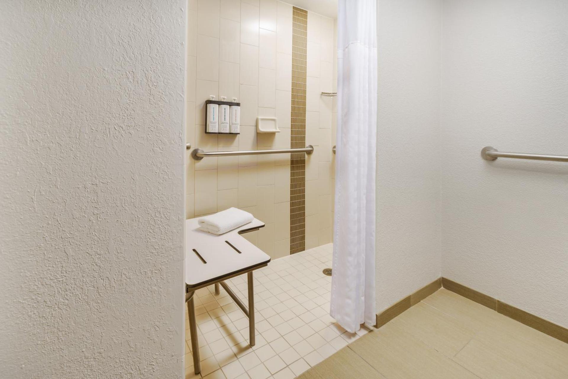 Hyatt Place across from Universal Orlando Resort photo 54