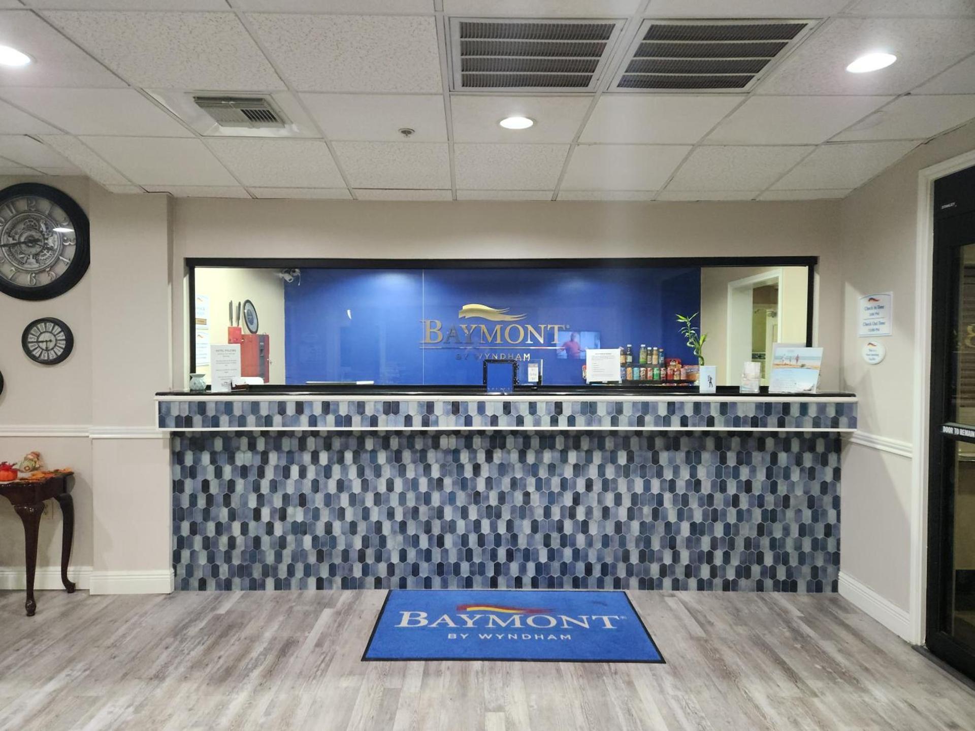 Baymont by Wyndham Houston Brookhollow photo 33