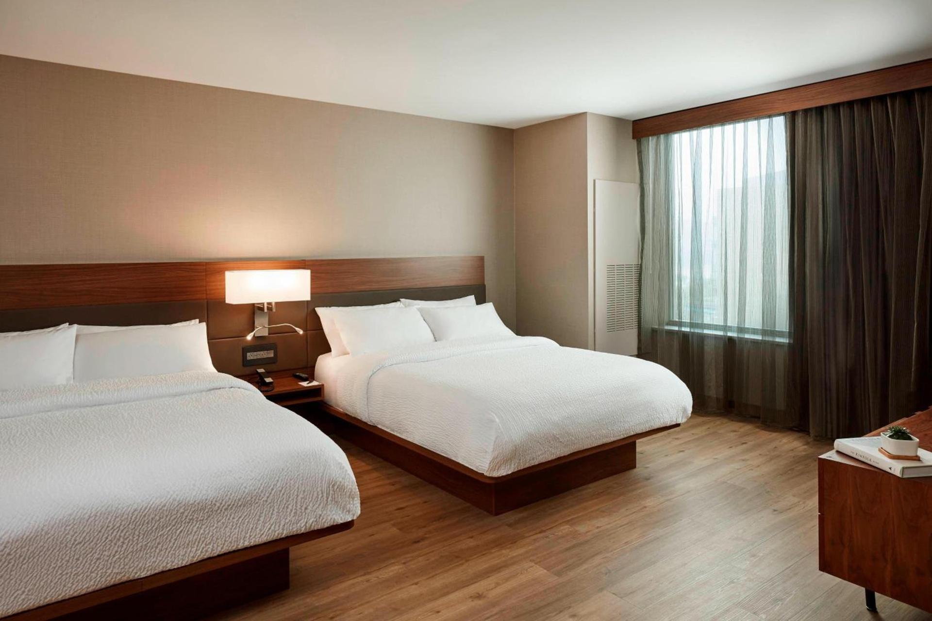 AC Hotel by Marriott Cincinnati at The Banks photo 21