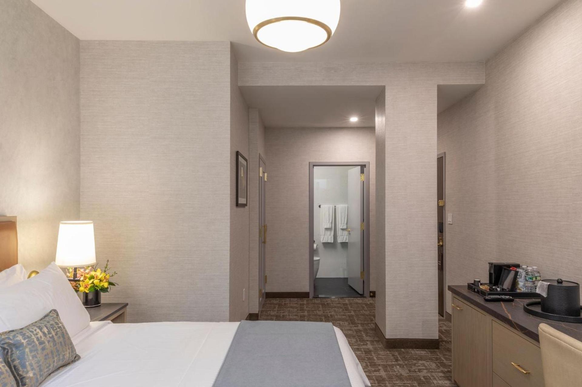 Broadway Plaza Hotel photo 39