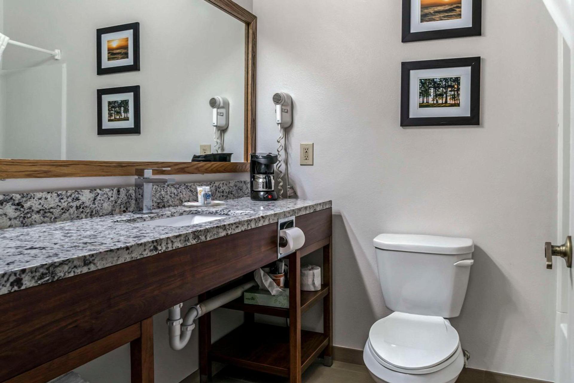 Comfort Inn East Oregon - Toledo photo 6
