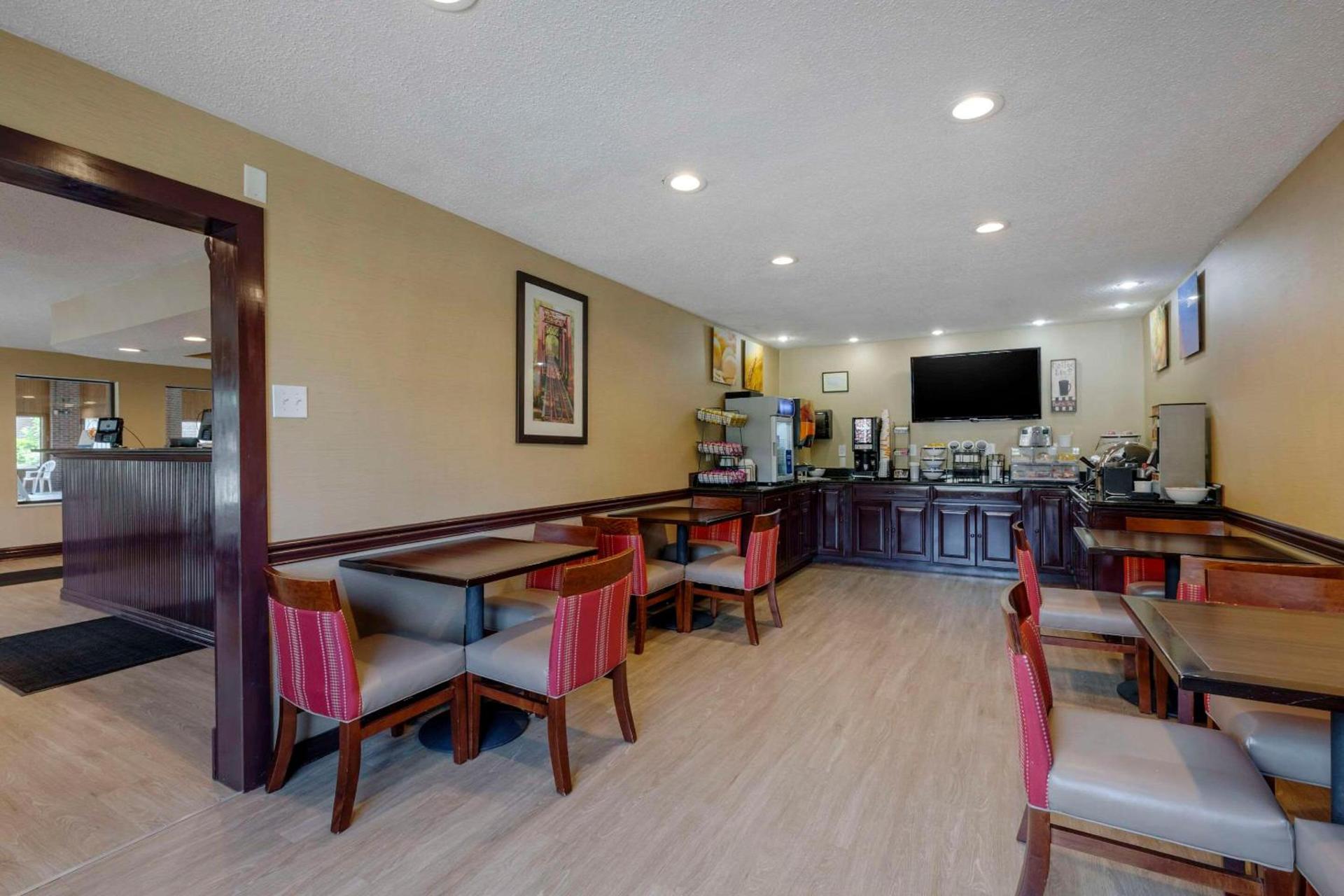 Comfort Inn Mount Vernon Downtown photo 30