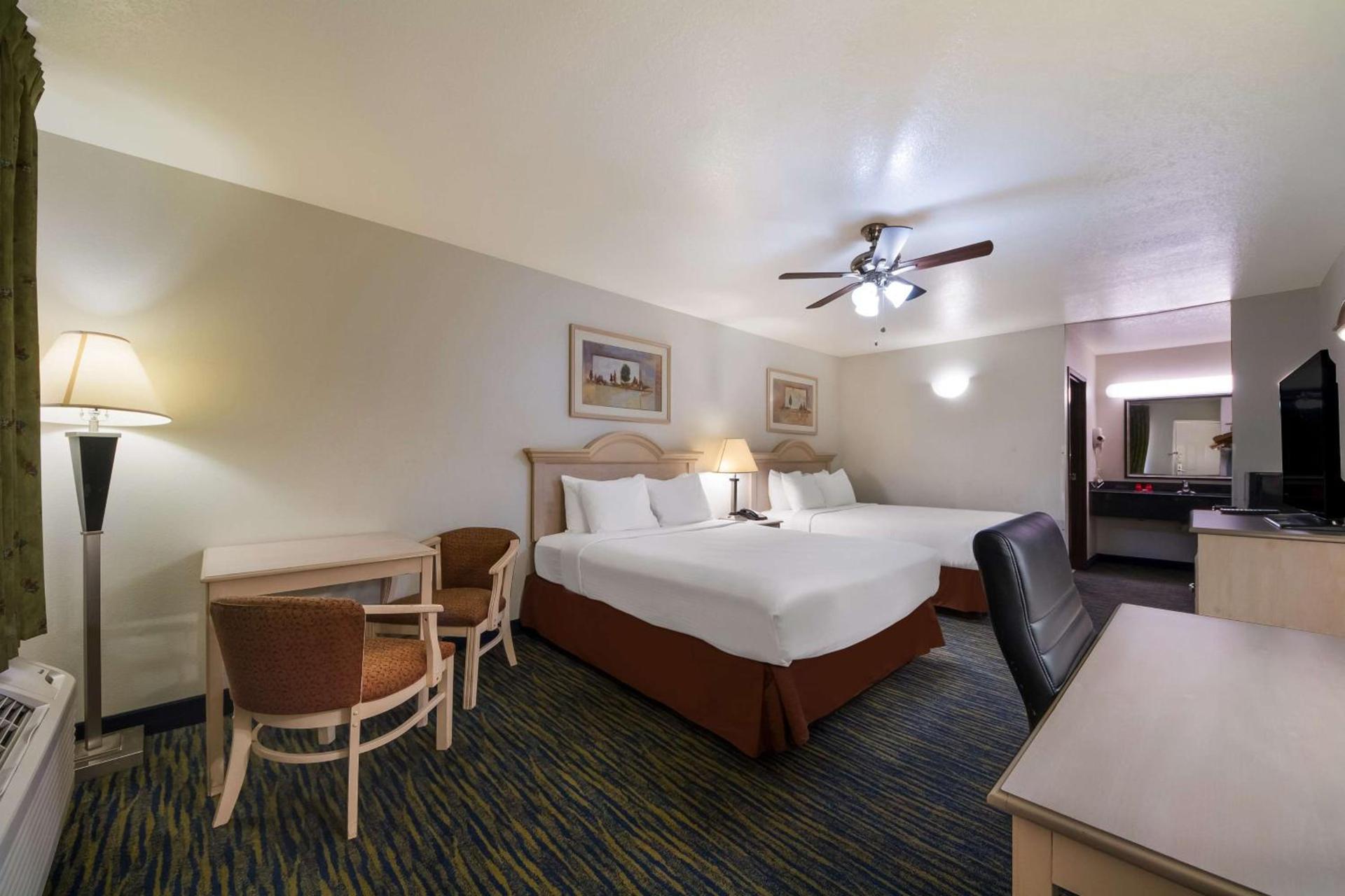 SureStay Hotel by Best Western Falfurrias photo 18